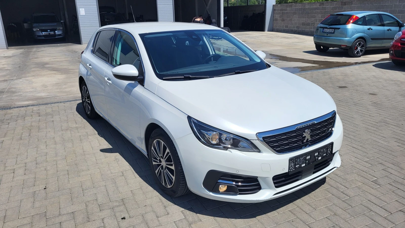 Peugeot 308 1.5HDI-130 NAVI* KTEO* EURO6D* KEYLESS* WHITE PEAR - изображение 6