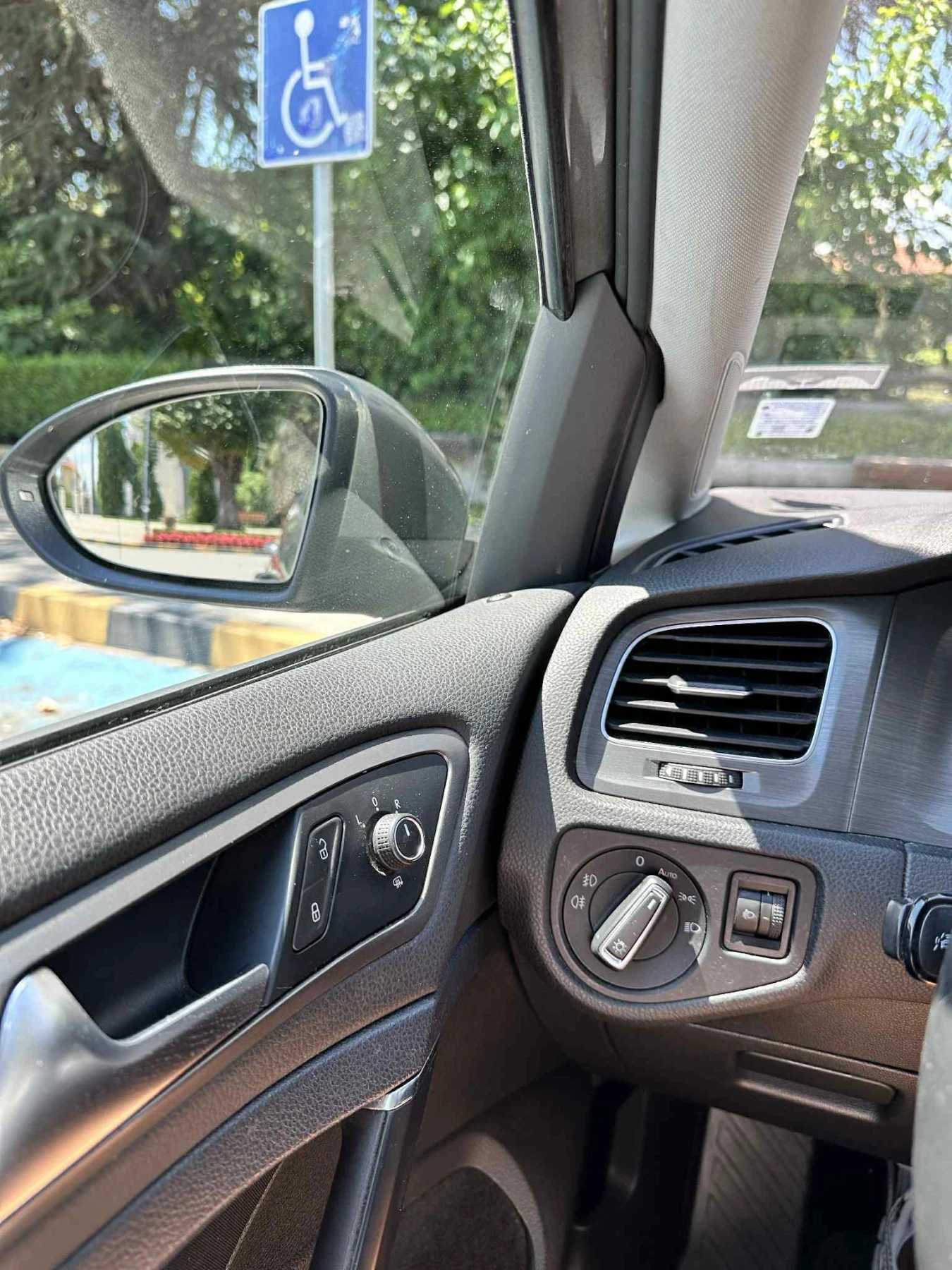 VW Golf 1.6 TDI - изображение 6