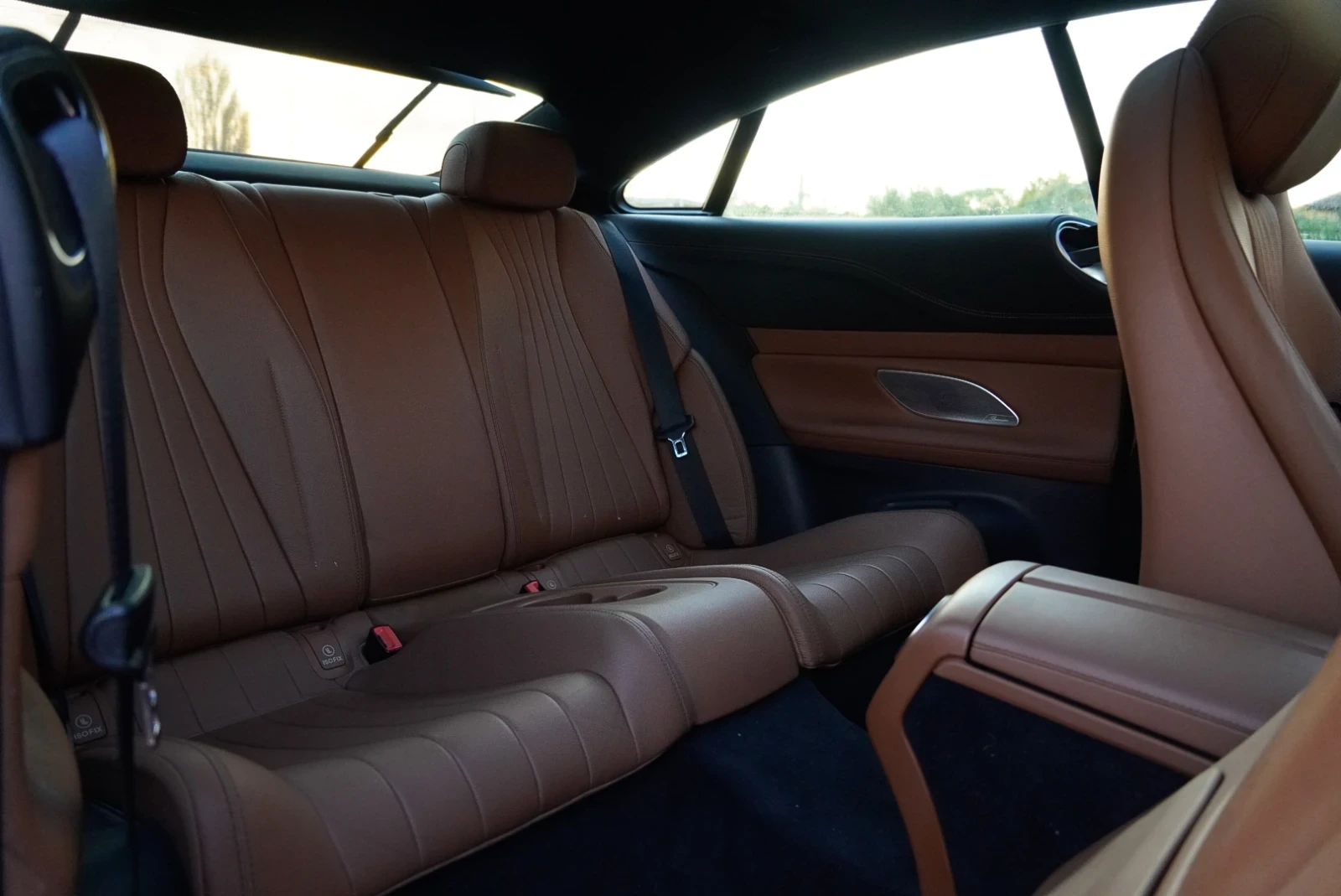 Mercedes-Benz E 400 4MATIC Coupe AMG LINE | Mobile.bg — изображение 11