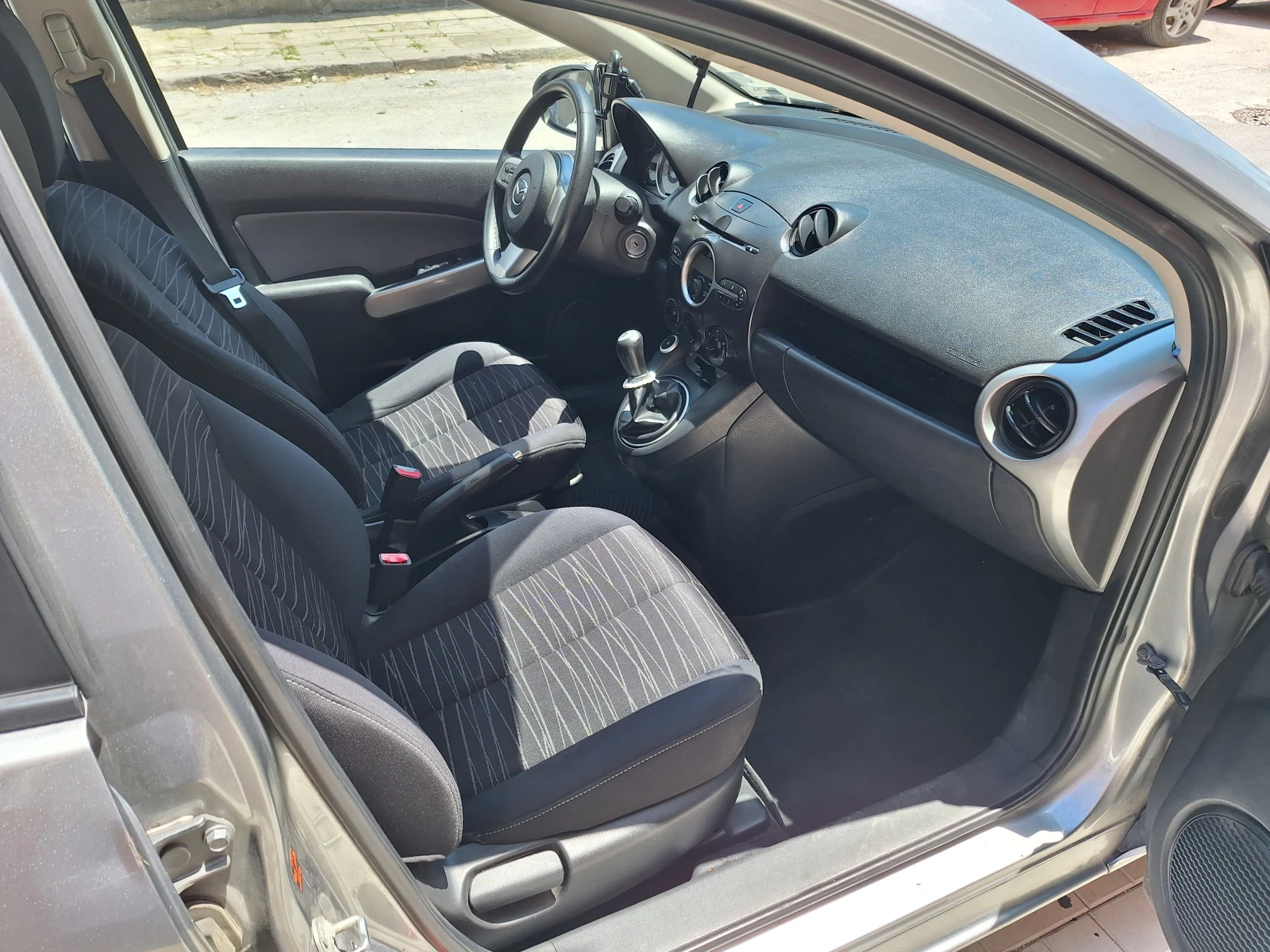 Mazda 2 | Mobile.bg   8
