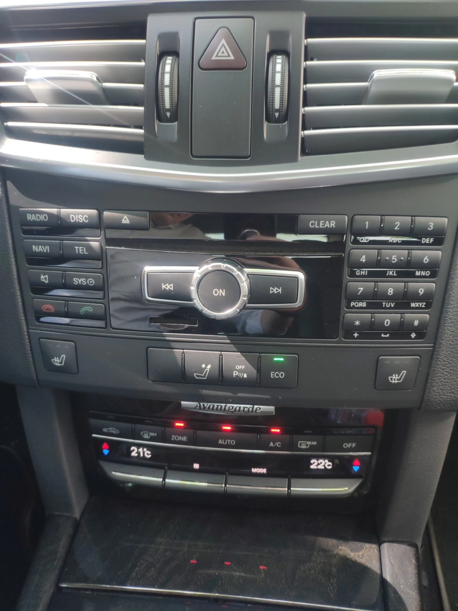 Mercedes-Benz E 200 7G, АГУ - изображение 2