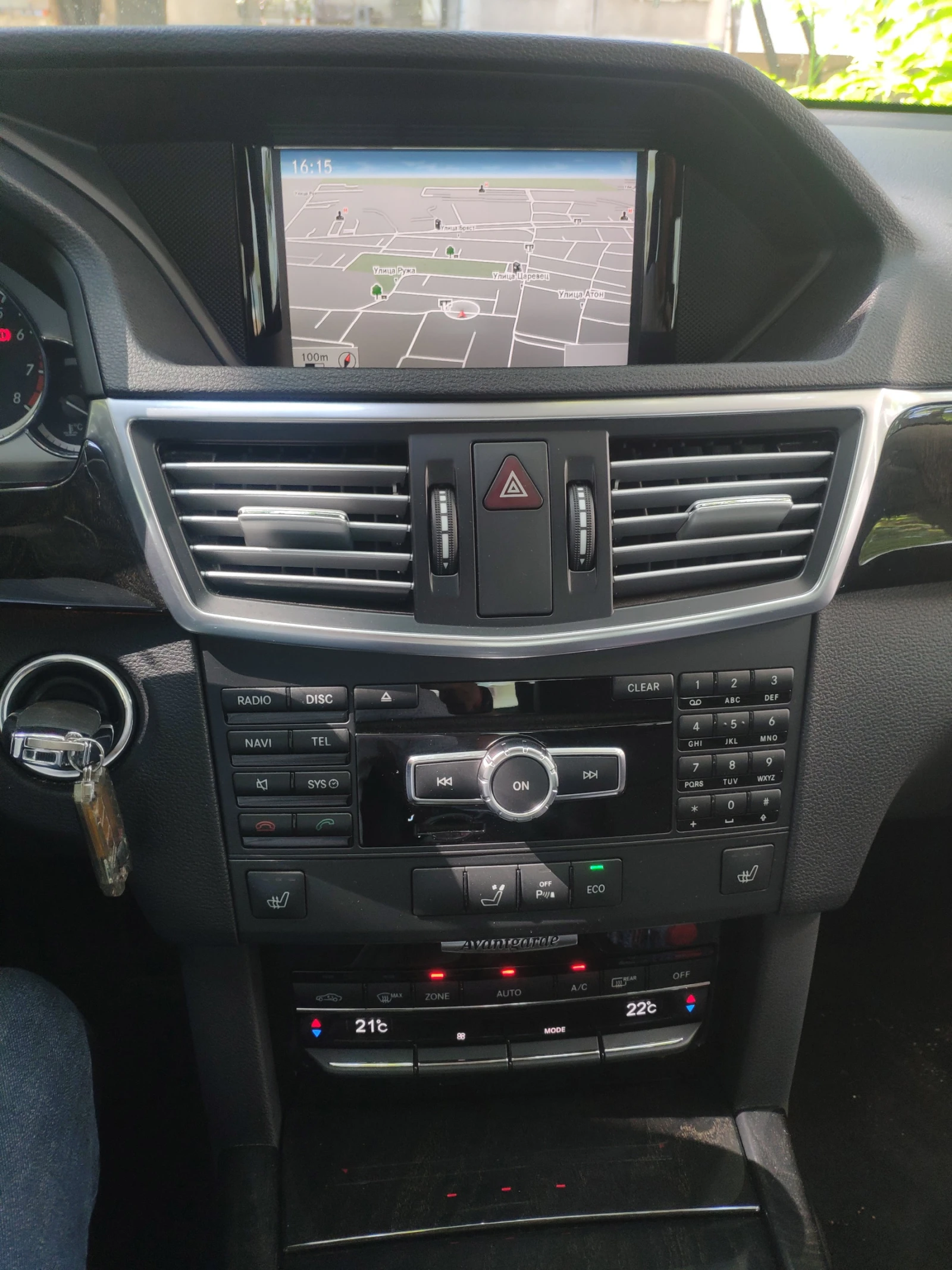 Mercedes-Benz E 200 7G, АГУ - изображение 3