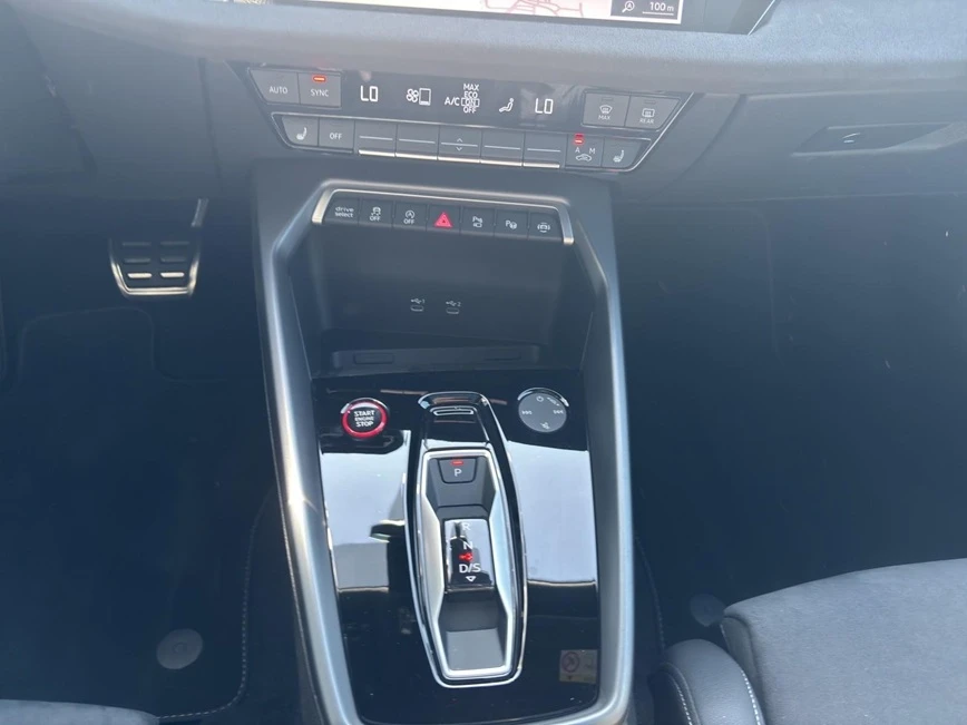 Audi S3 = Black Optics Plus = Panorama Гаранция - изображение 10