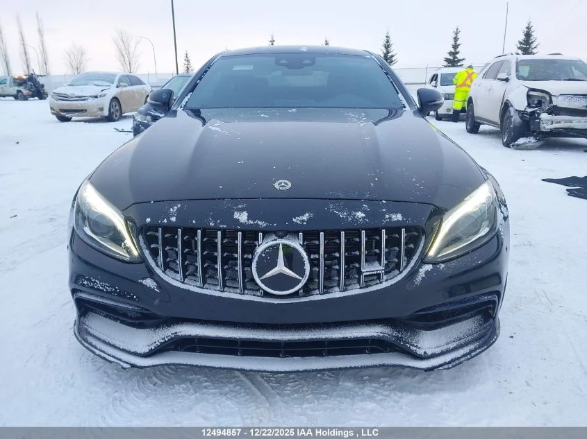 Mercedes-Benz C 63 AMG S - изображение 2