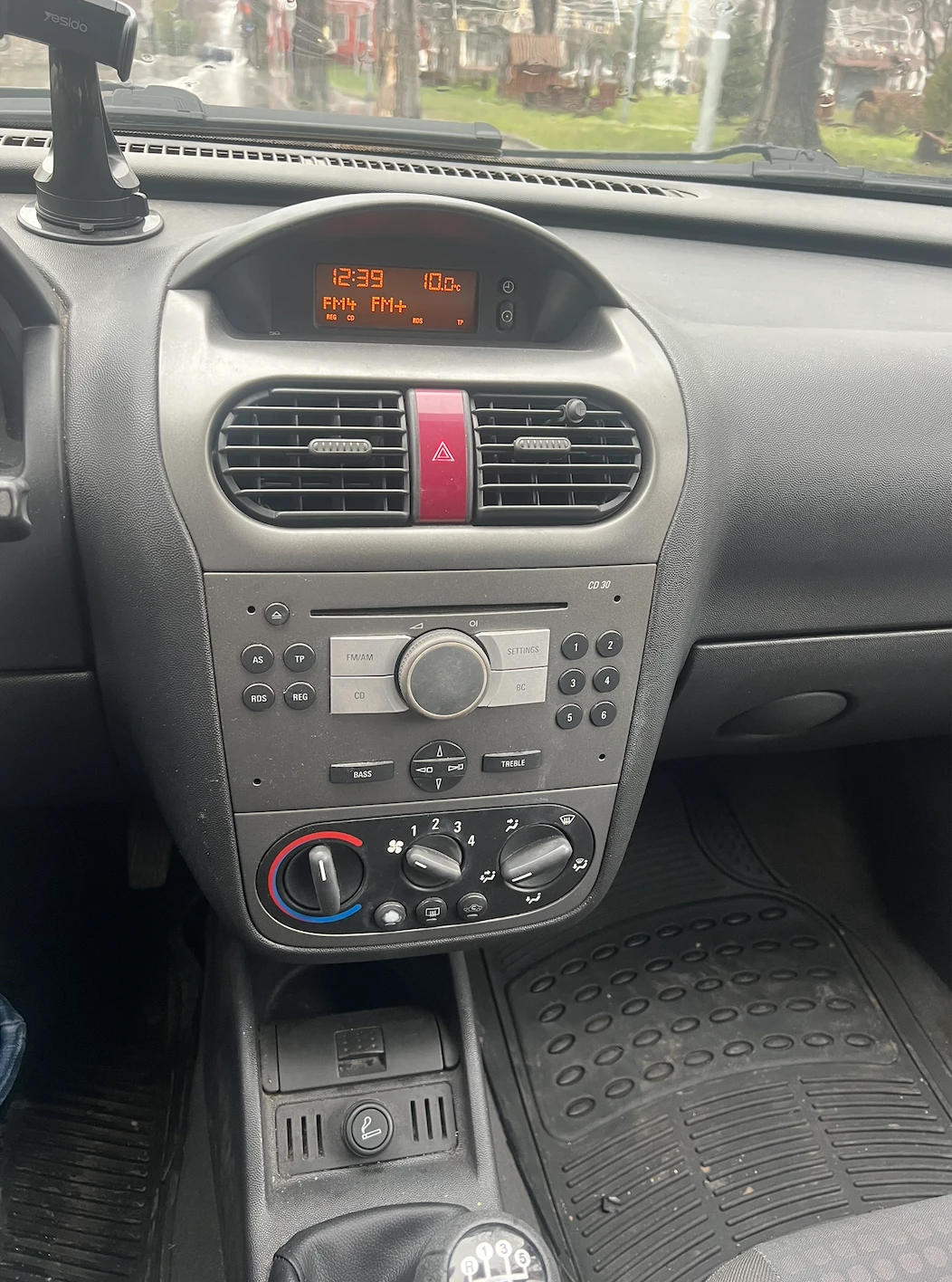 Opel Corsa  - изображение 6