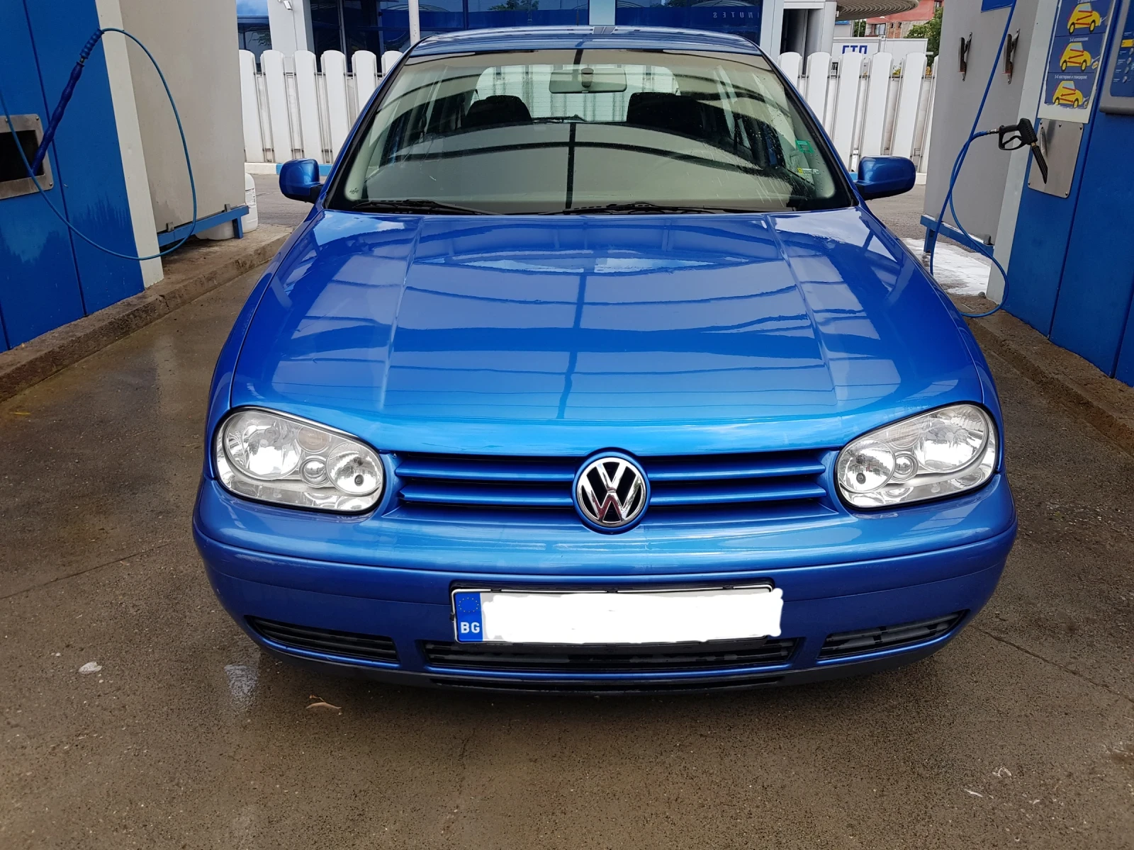 VW Golf 1.6 SR, снимка 2 - Автомобили и джипове - 53788749