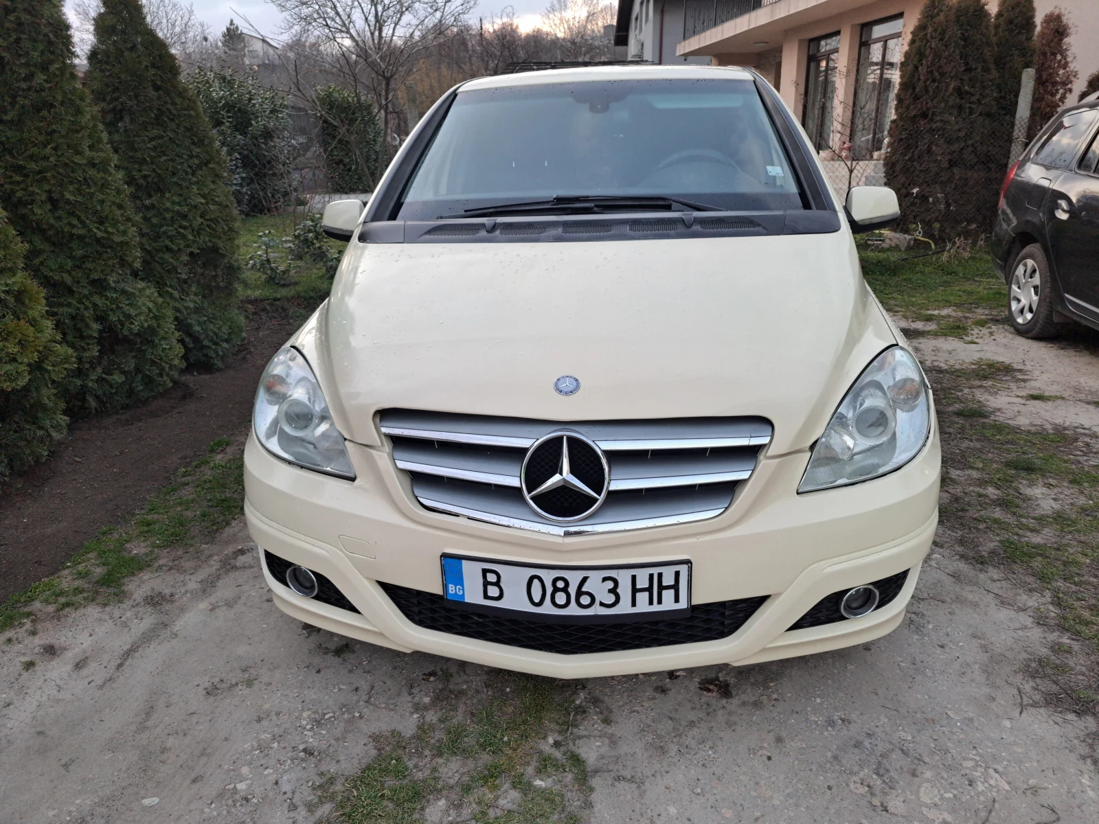 Mercedes-Benz B 180, снимка 3 - Автомобили и джипове - 53884912