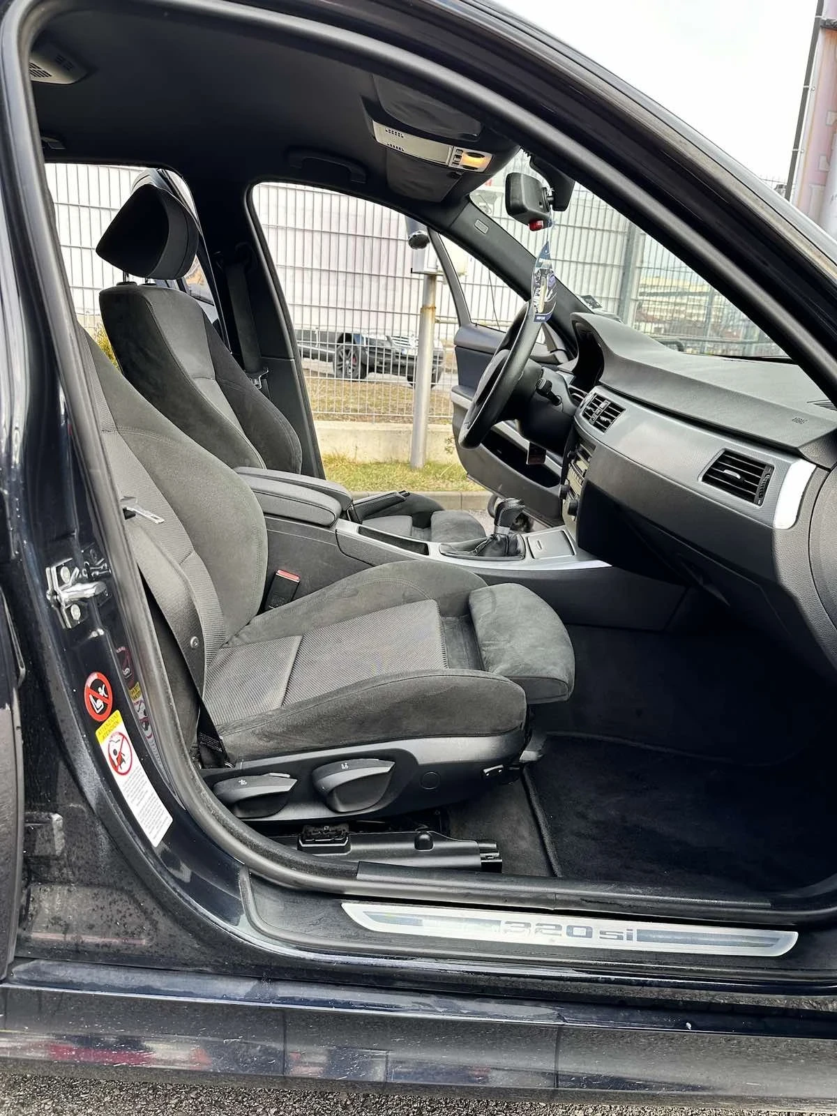 BMW 320, снимка 12 - Автомобили и джипове - 53977797