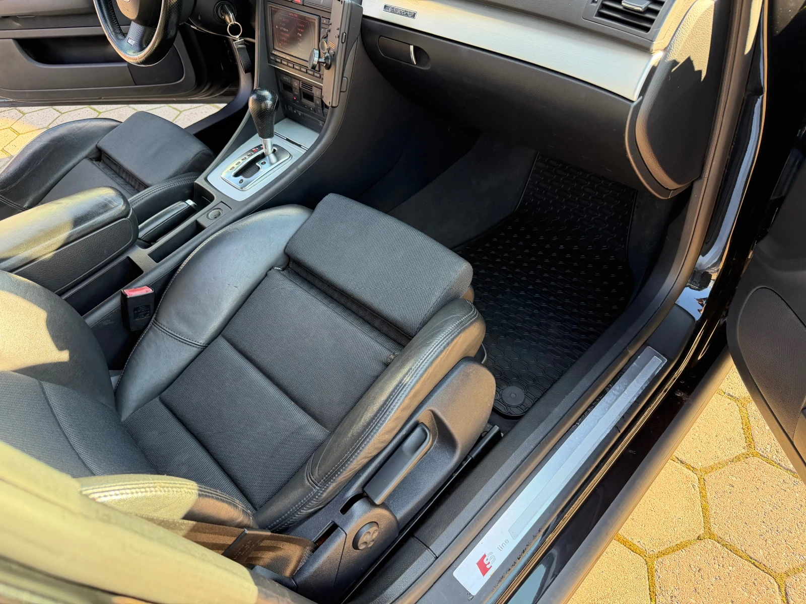 Audi A4 3.0TDI, снимка 12 - Автомобили и джипове - 54102311