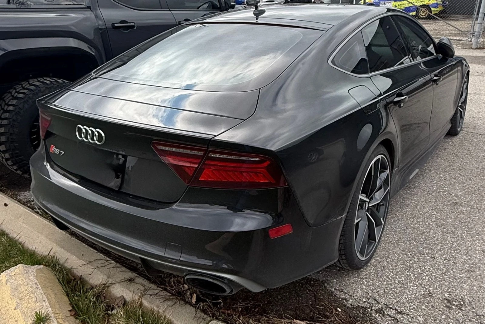 Audi Rs7 Performance* AWD* АвтоКредит* (ЦЕНА ДО БГ), снимка 3 - Автомобили и джипове - 54217644