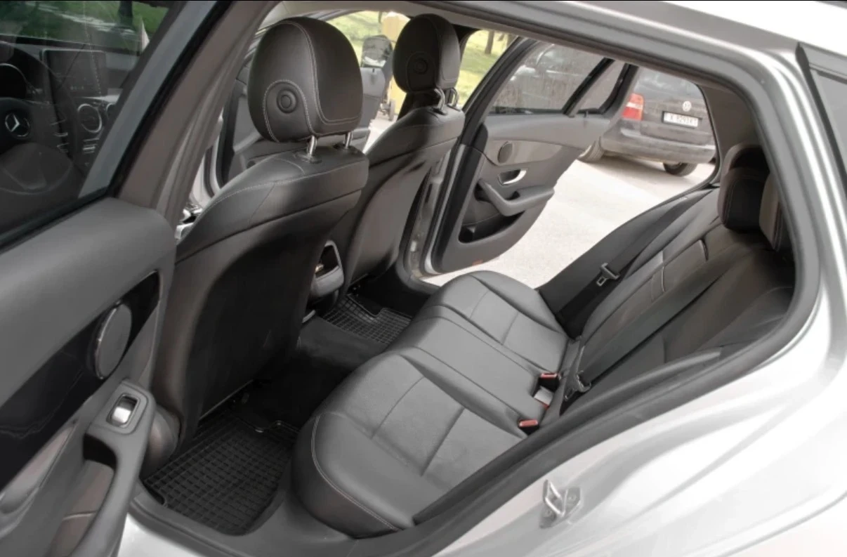 Mercedes-Benz C 220, снимка 12 - Автомобили и джипове - 54901864