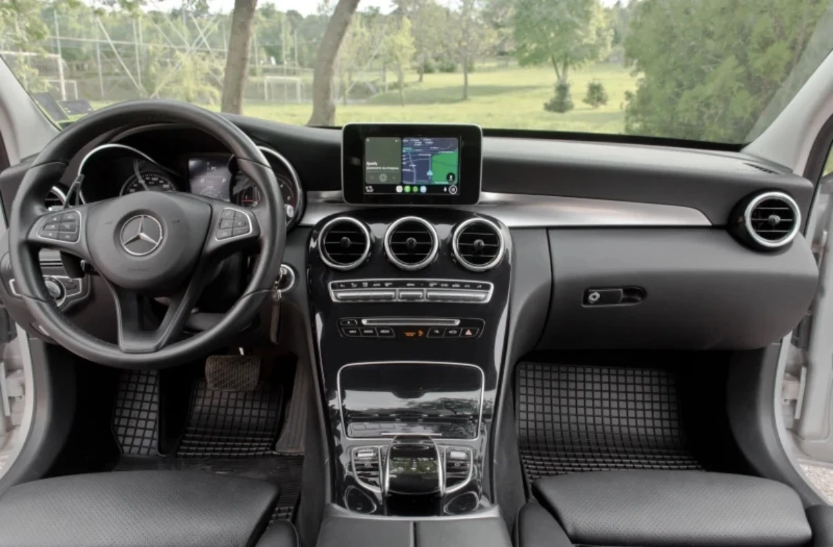 Mercedes-Benz C 220, снимка 9 - Автомобили и джипове - 54901864