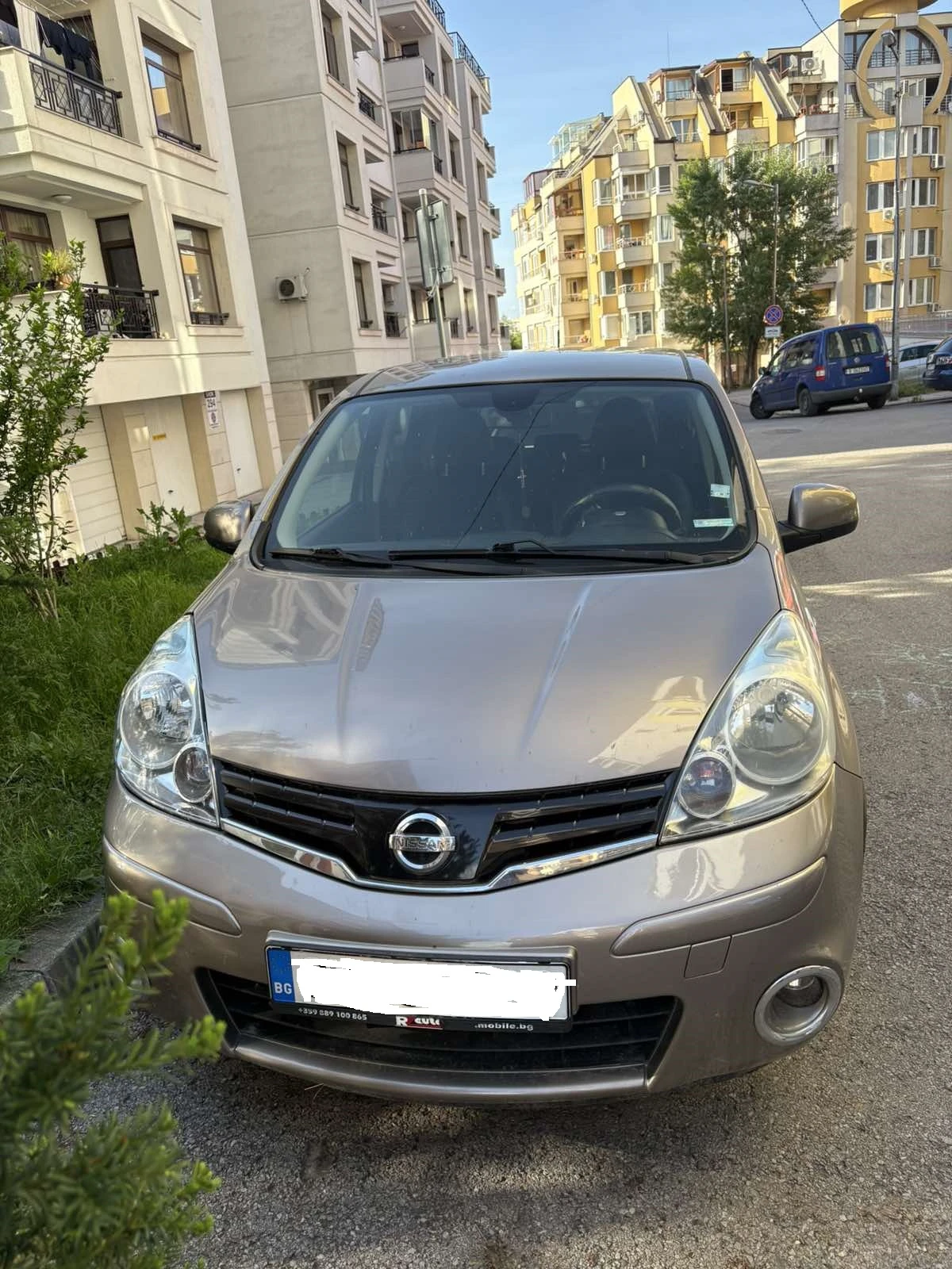 Nissan Note 1.6, снимка 5 - Автомобили и джипове - 54962221
