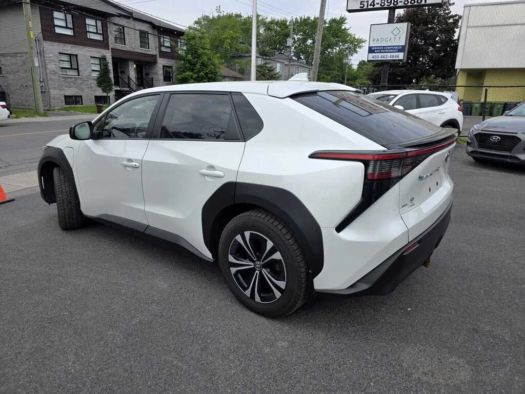 Toyota bZ4X LE FWD* BT* КАМЕРИ* НАВИ* ПОДГРЕВ и ДР, снимка 5 - Автомобили и джипове - 55437997