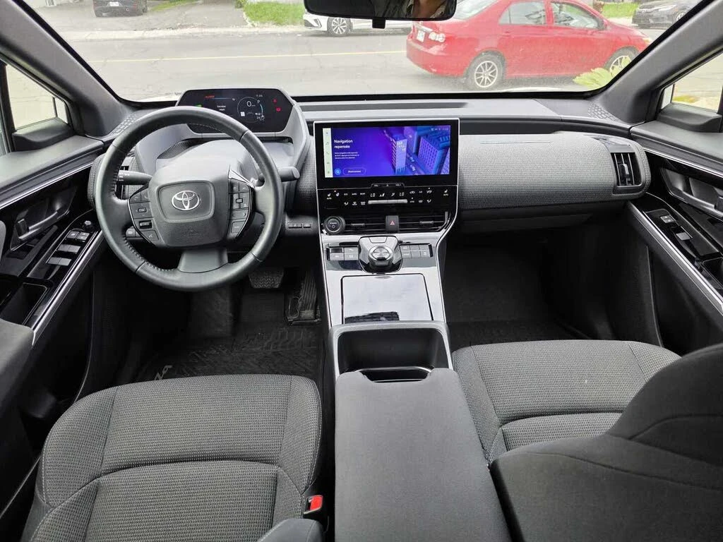 Toyota bZ4X LE FWD* BT* КАМЕРИ* НАВИ* ПОДГРЕВ и ДР, снимка 8 - Автомобили и джипове - 55437997