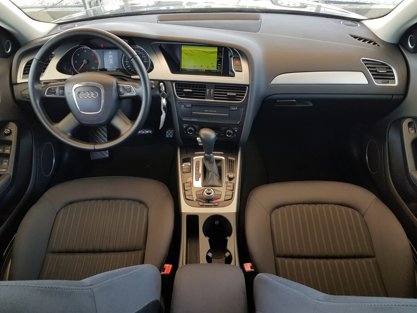Audi A4 2.0 TDI-143 к.с. АВТОМАТИК Bang & Olufsen, снимка 10 - Автомобили и джипове - 55559626