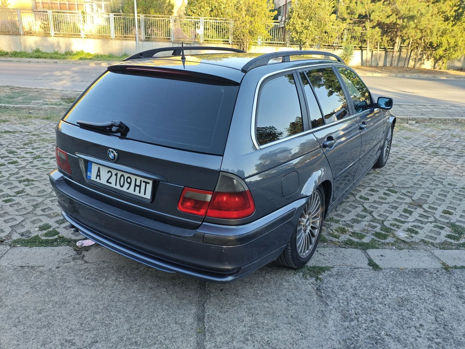 BMW 330, снимка 3 - Автомобили и джипове - 55682606