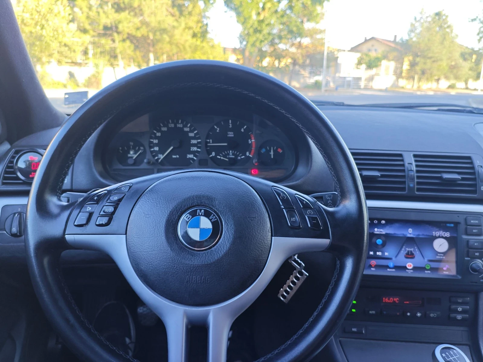 BMW 330, снимка 5 - Автомобили и джипове - 55682606