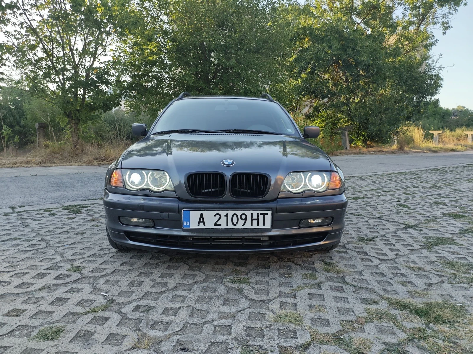 BMW 330