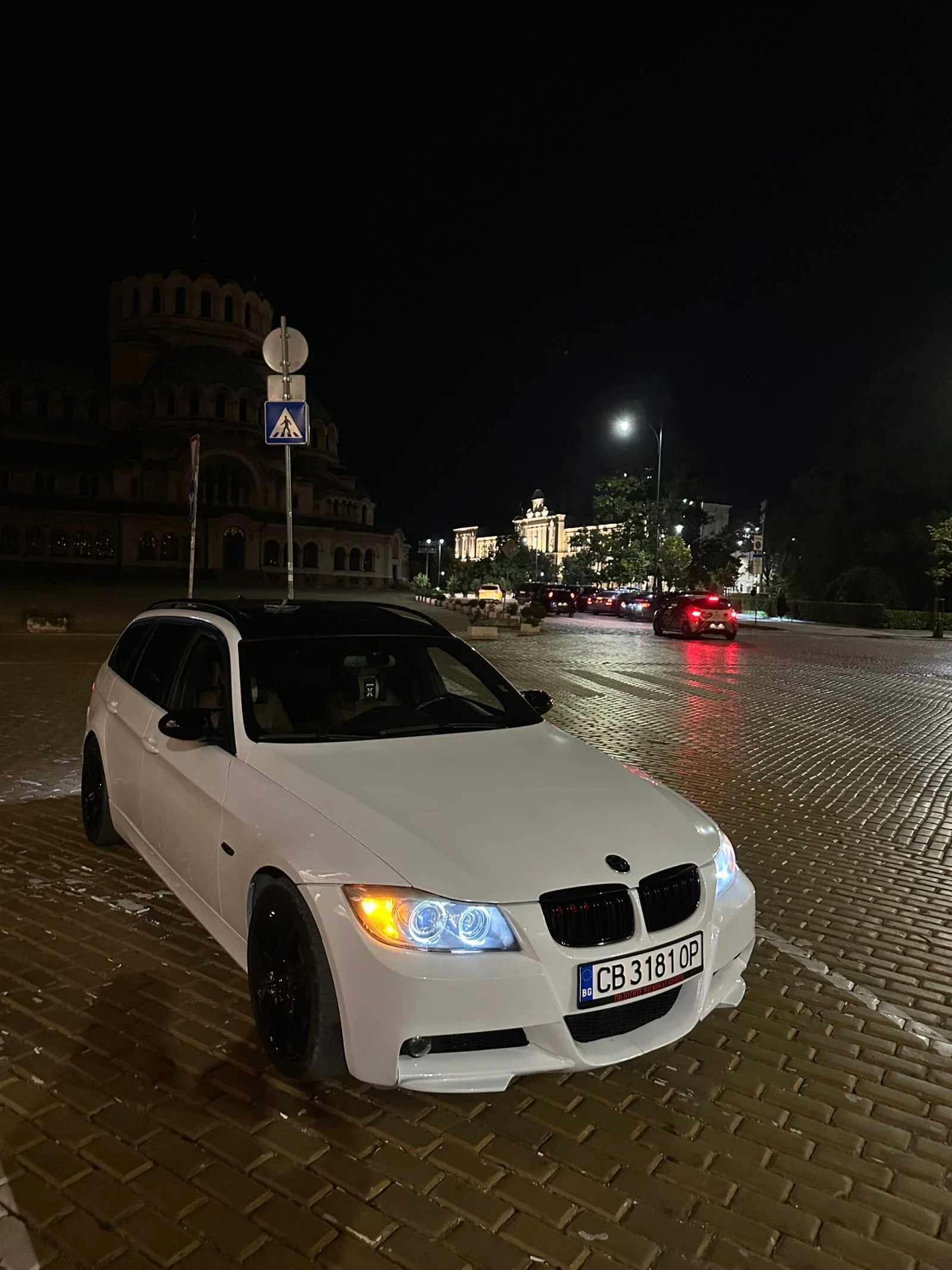 BMW 320 D Pano/Navi/Recaro, снимка 7 - Автомобили и джипове - 55941950