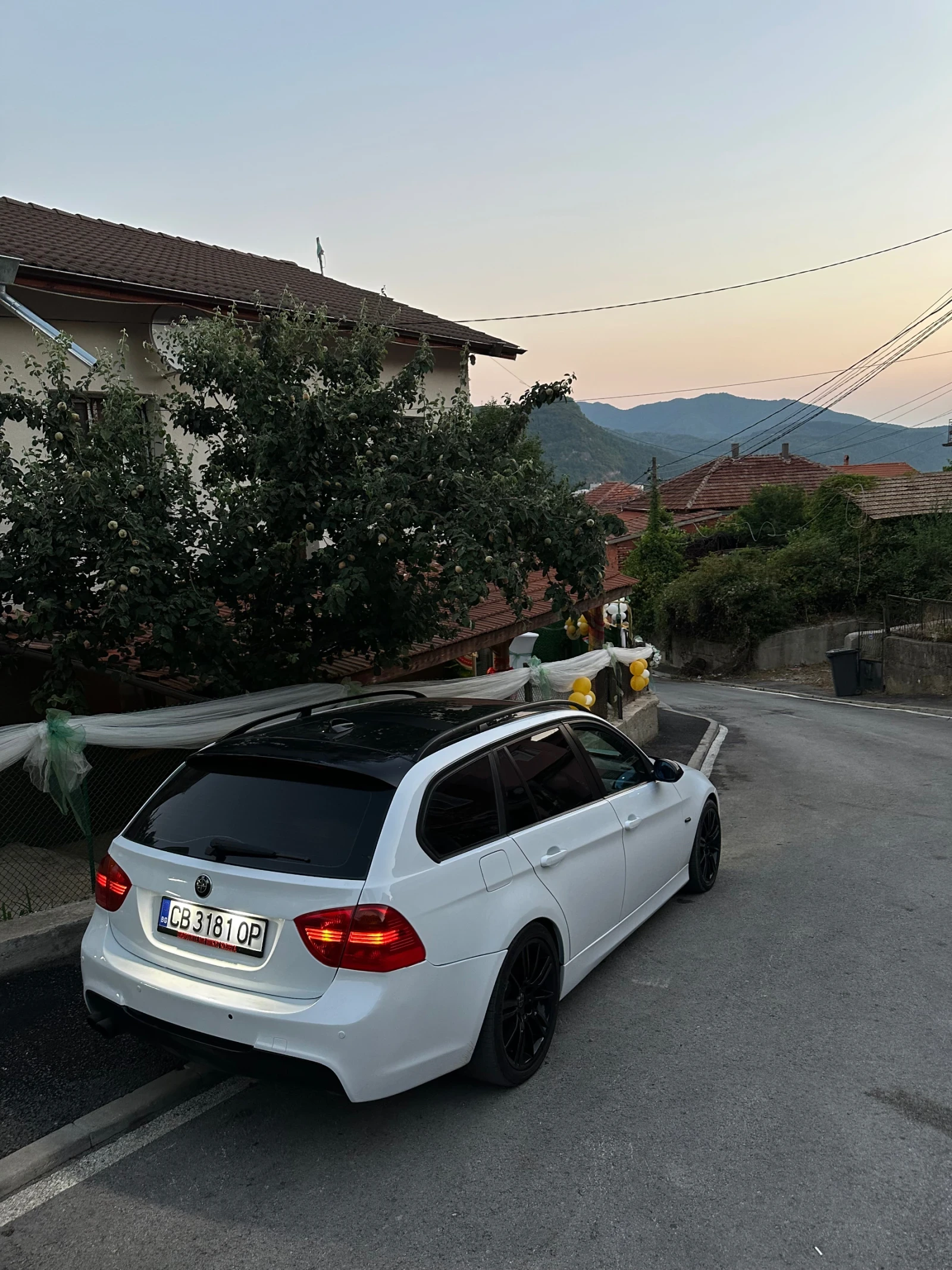 BMW 320 D Pano/Navi/Recaro, снимка 8 - Автомобили и джипове - 55941950