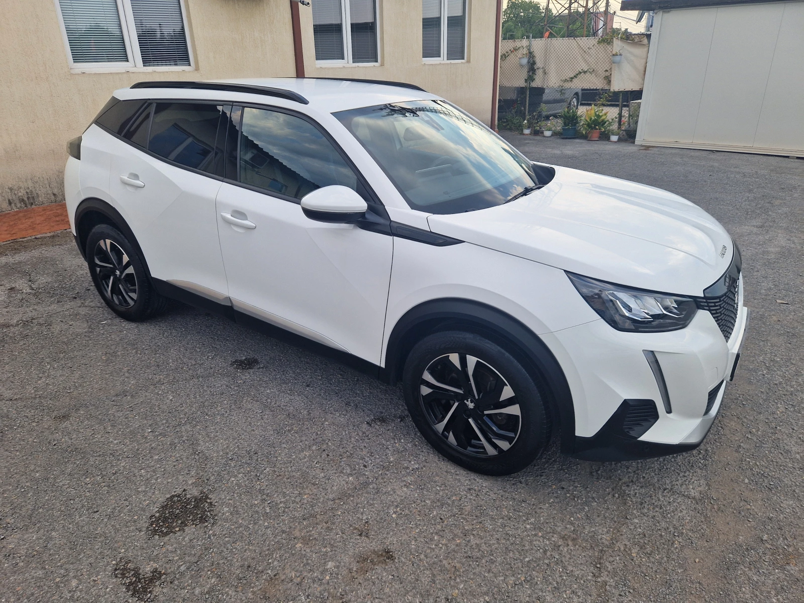 Peugeot 2008 ALLURE  i-Cockpit PureTech, снимка 4 - Автомобили и джипове - 56023318
