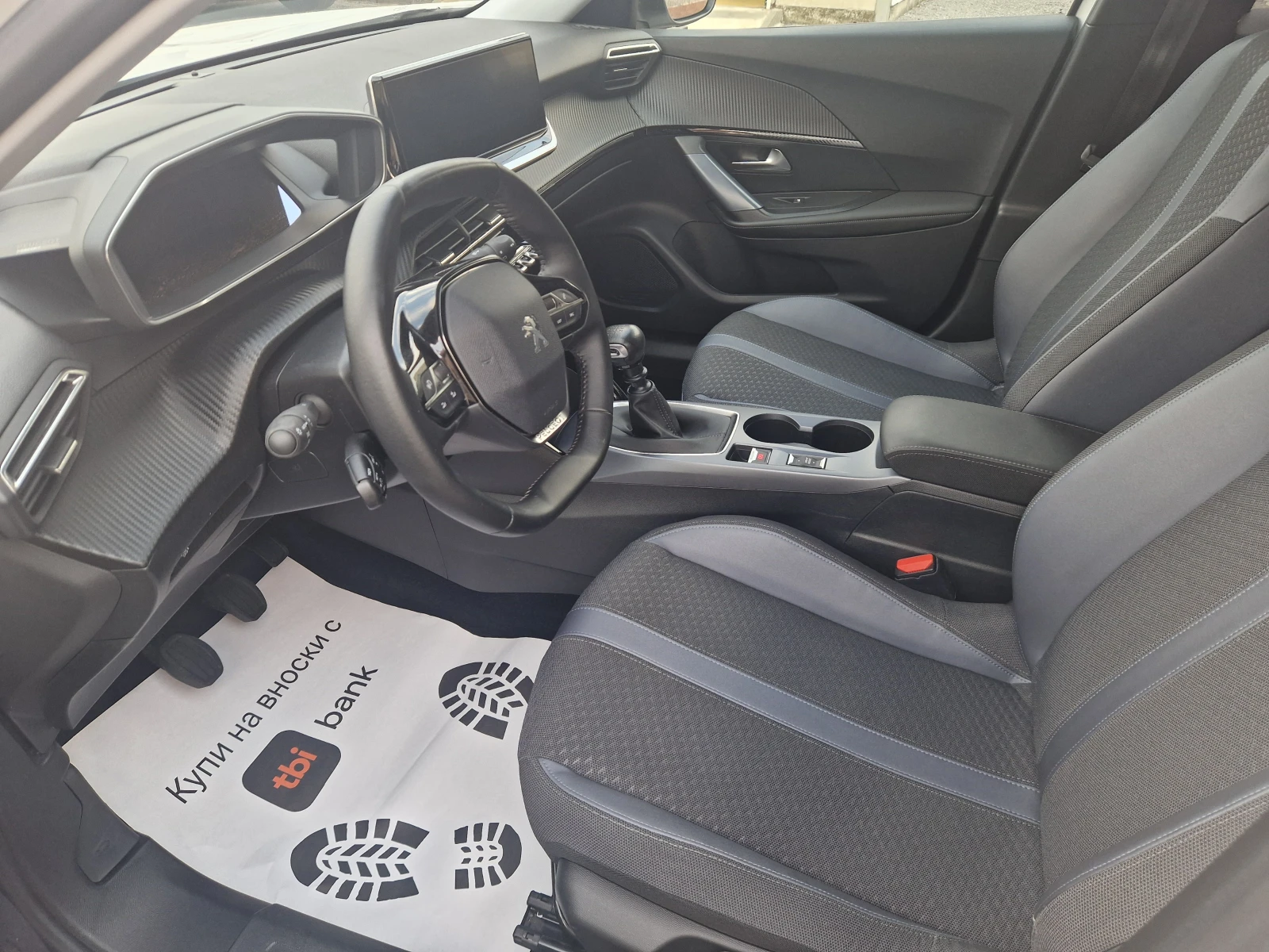 Peugeot 2008 ALLURE  i-Cockpit PureTech, снимка 12 - Автомобили и джипове - 56023318