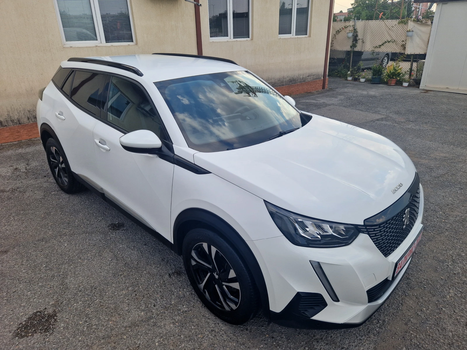 Peugeot 2008 ALLURE  i-Cockpit PureTech, снимка 8 - Автомобили и джипове - 56023318