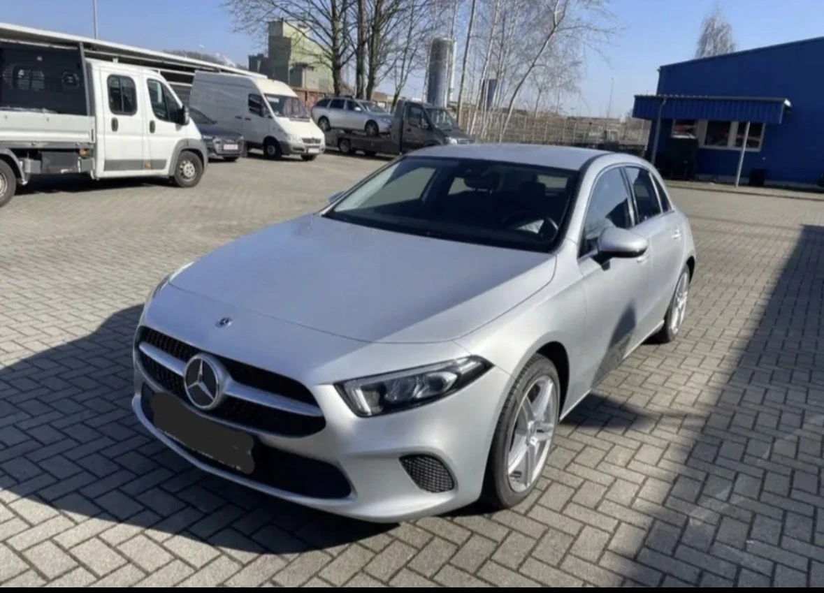 Mercedes-Benz 180, снимка 3 - Автомобили и джипове - 56185098