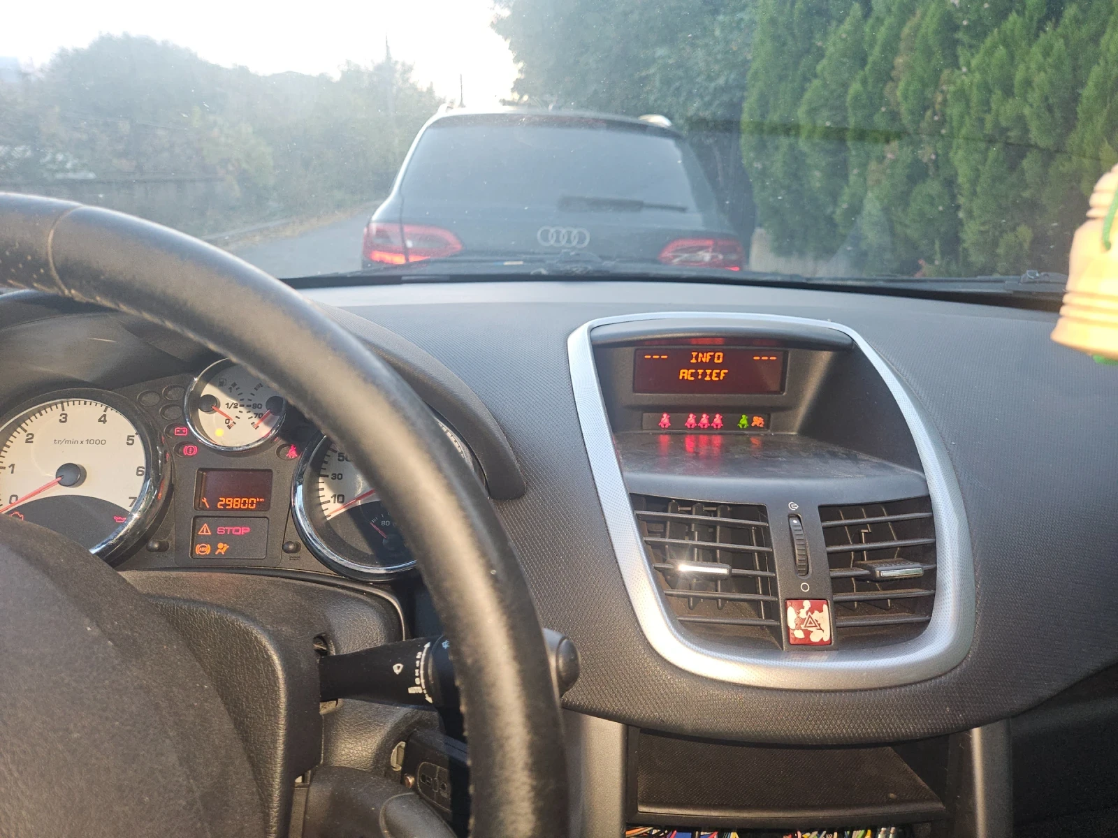 Peugeot 207 33444, снимка 8 - Автомобили и джипове - 56557773