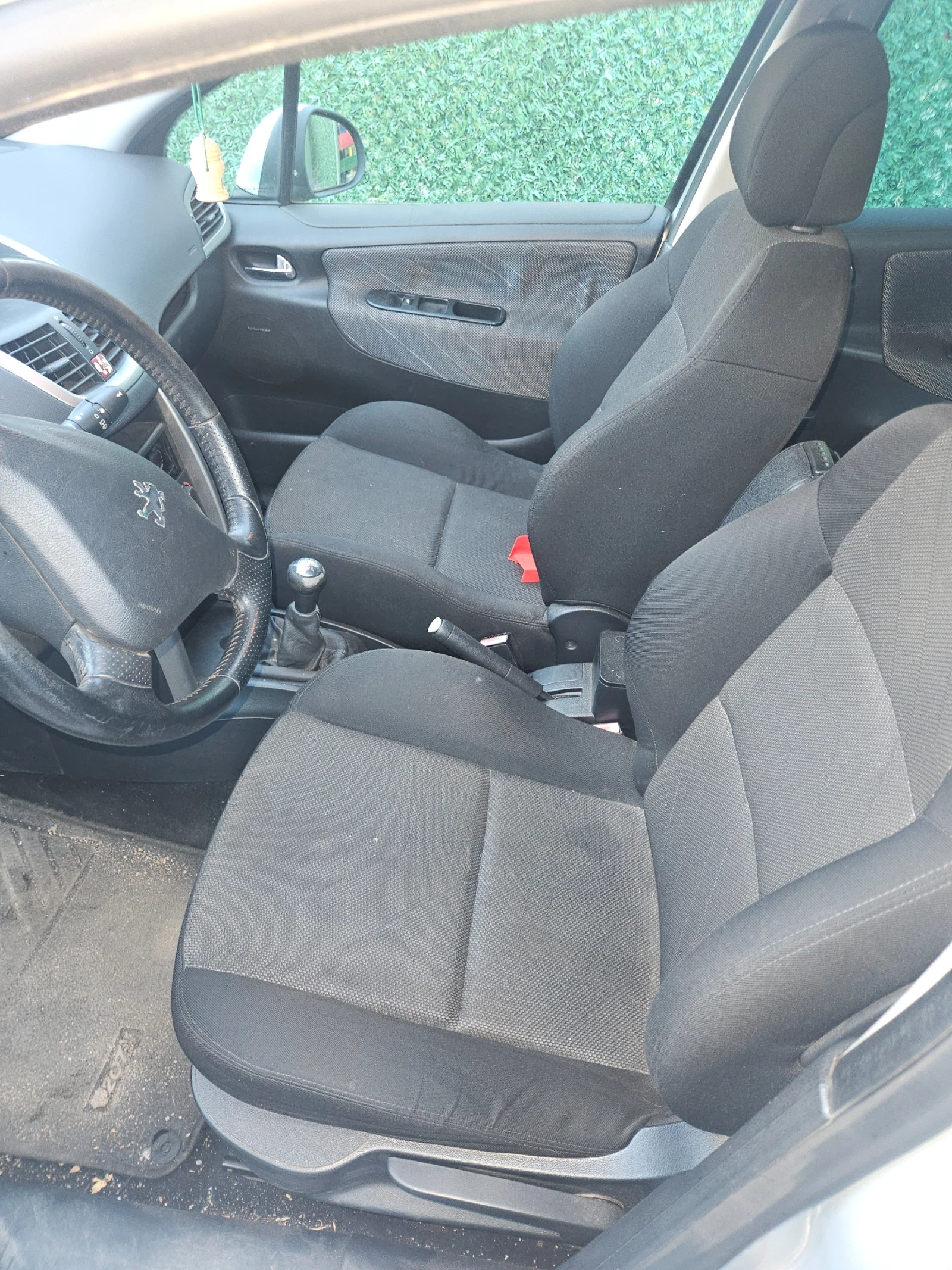 Peugeot 207 33444, снимка 16 - Автомобили и джипове - 56557773