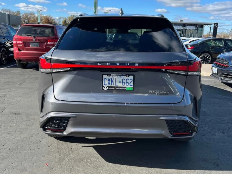 Lexus RX 500h CARFAX, снимка 4 - Автомобили и джипове - 52548659