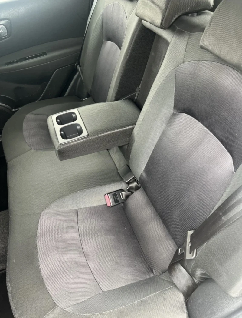 Nissan Qashqai 1.5, снимка 8 - Автомобили и джипове - 52695109