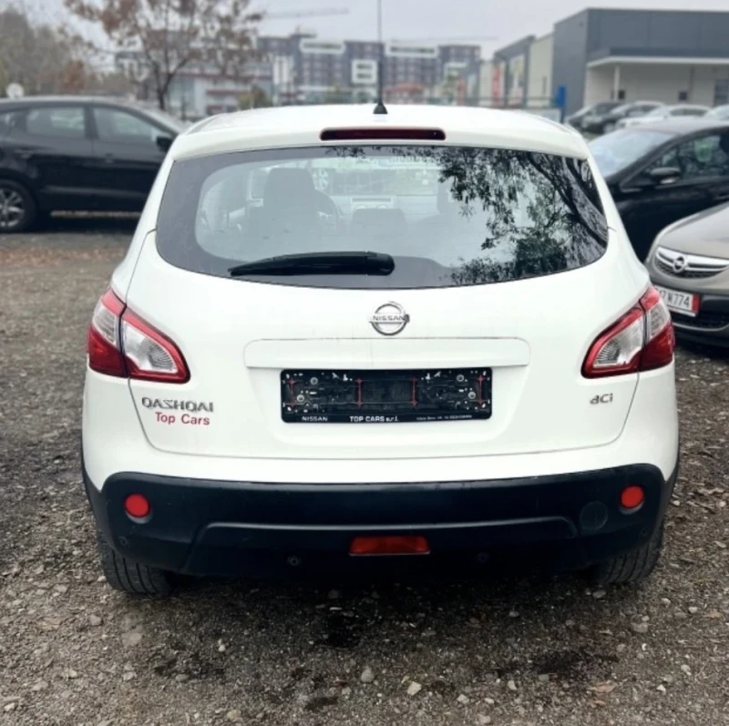 Nissan Qashqai 1.5, снимка 4 - Автомобили и джипове - 52695109