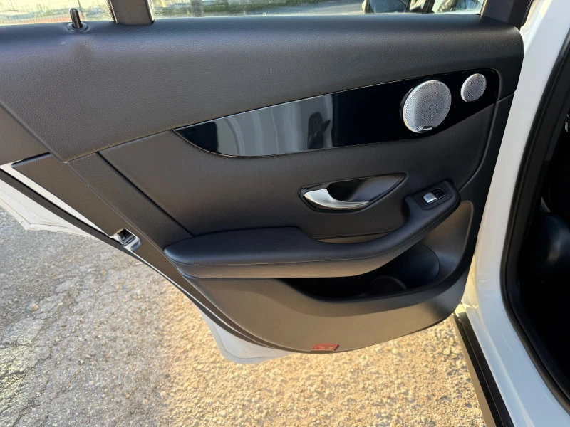 Mercedes-Benz GLC 300 cdi, снимка 10 - Автомобили и джипове - 52775139