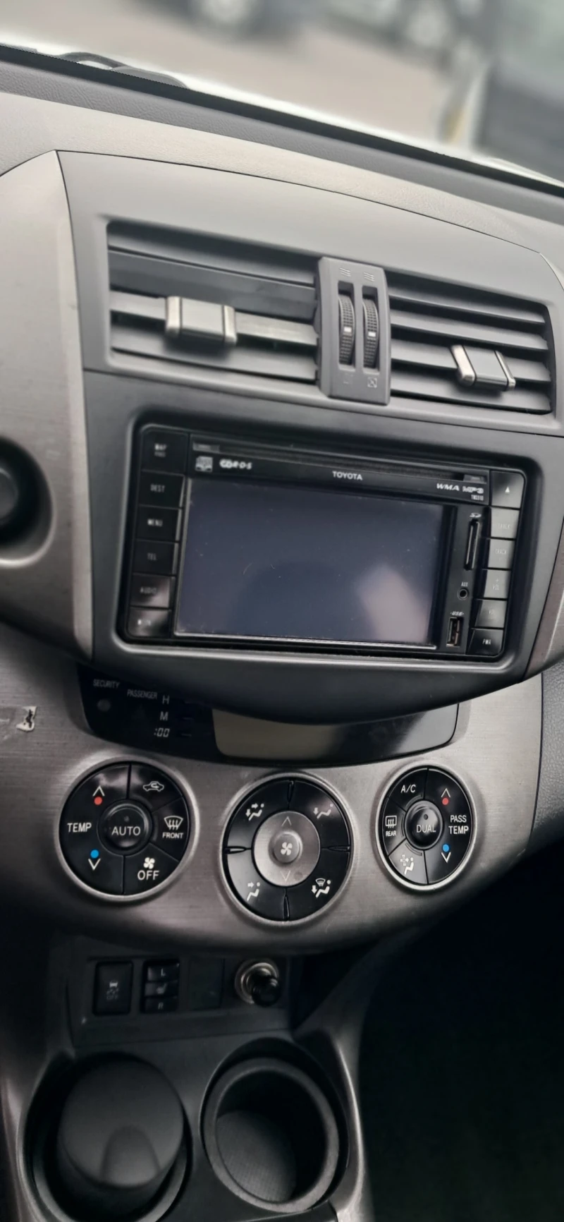 Toyota Rav4 2.0D4D, снимка 16 - Автомобили и джипове - 53565608