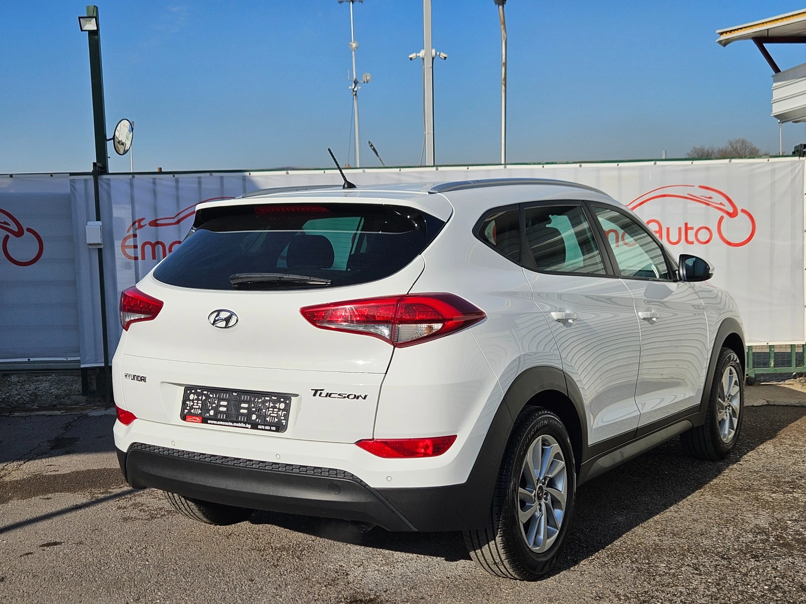 Hyundai Tucson 1.6I/132k.c/110000км/6ск/LED/БЛУТУТ/EURO 6B/ТОП - изображение 3