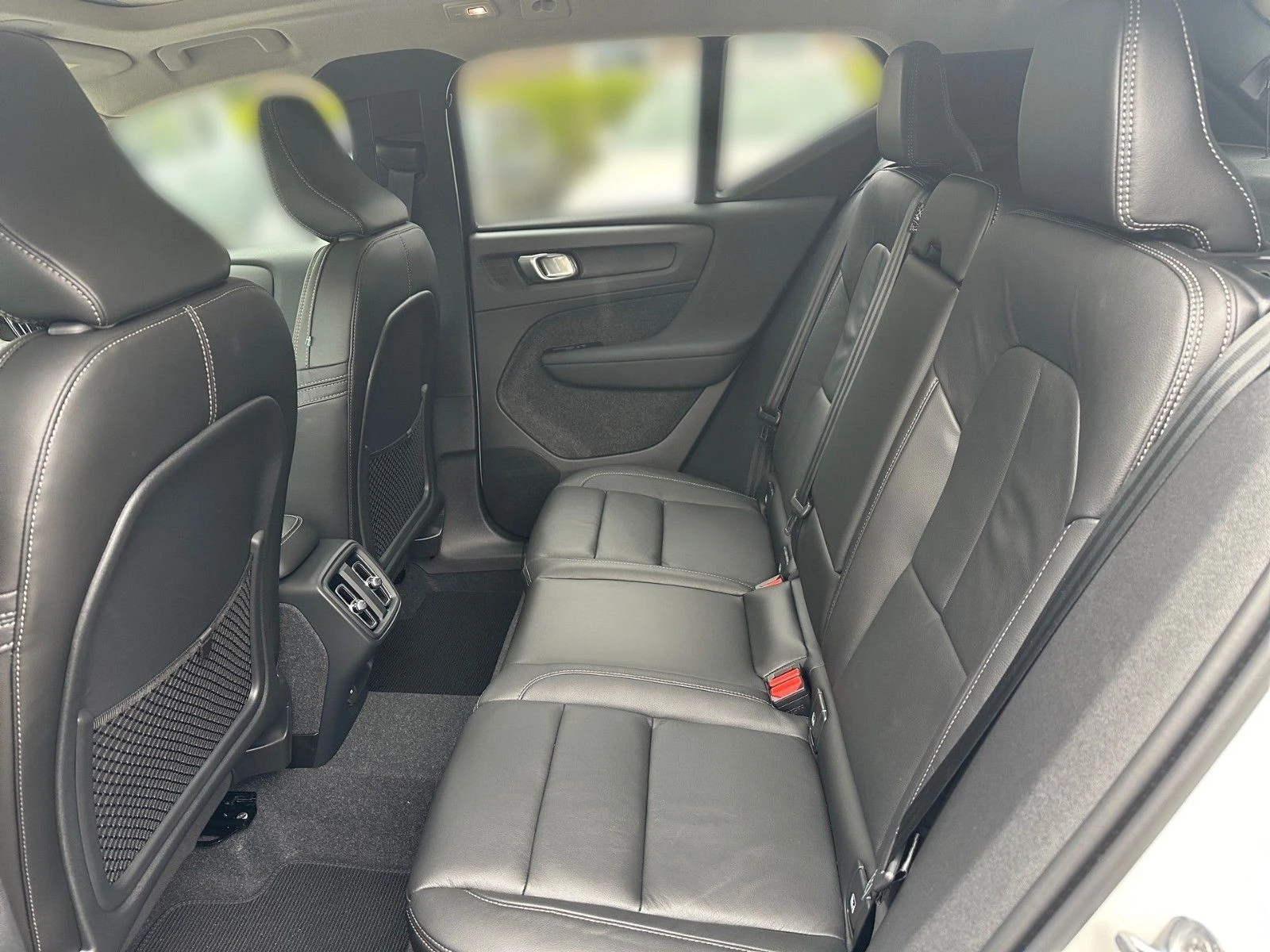 Volvo XC40 !197HP/UTIMATE-DARK/360/PIXEL-LED/227v | Mobile.bg   11