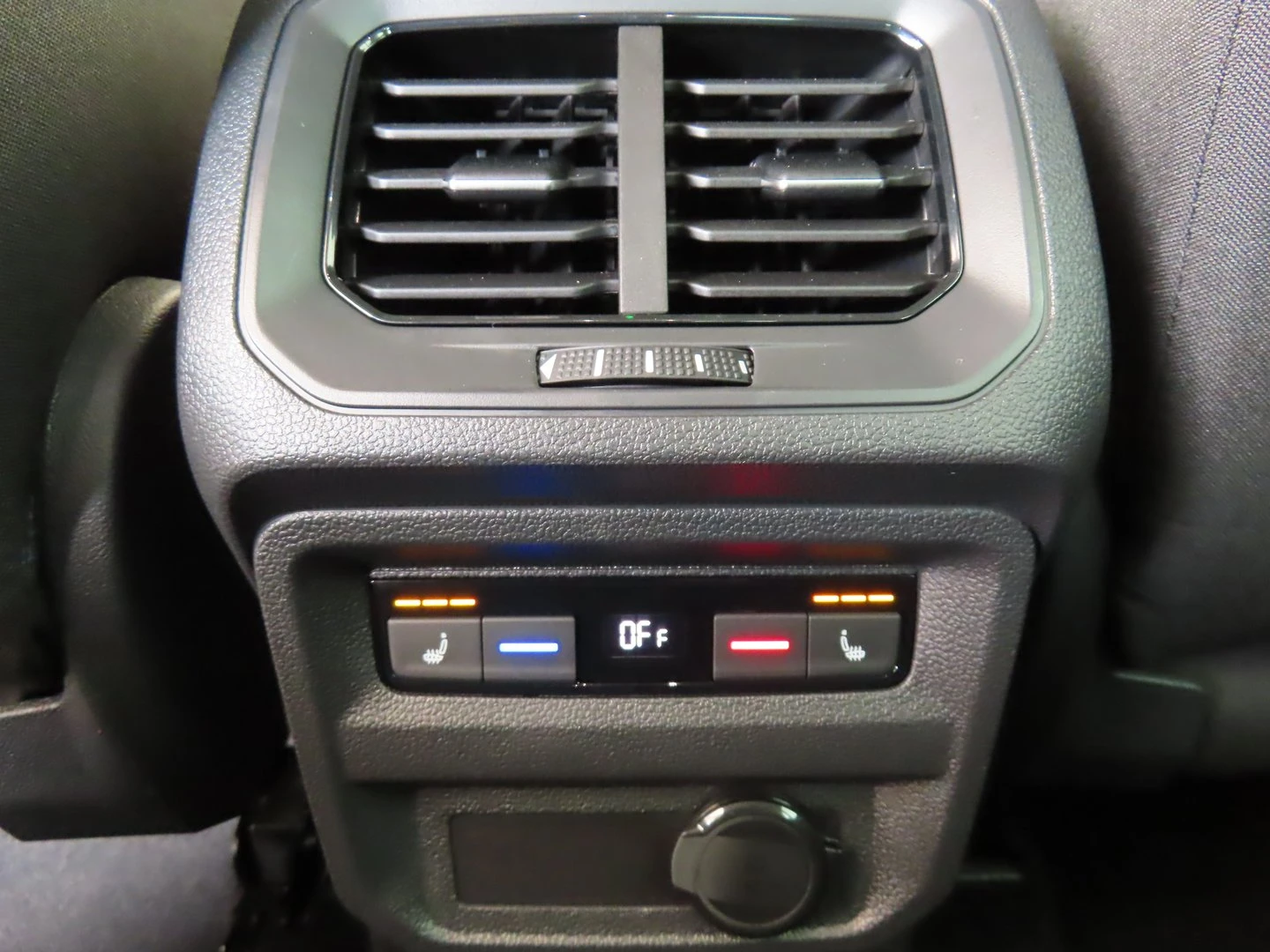 VW Tiguan Elegance 2.0 TDI SCR 4MOTION DSG | Mobile.bg   11