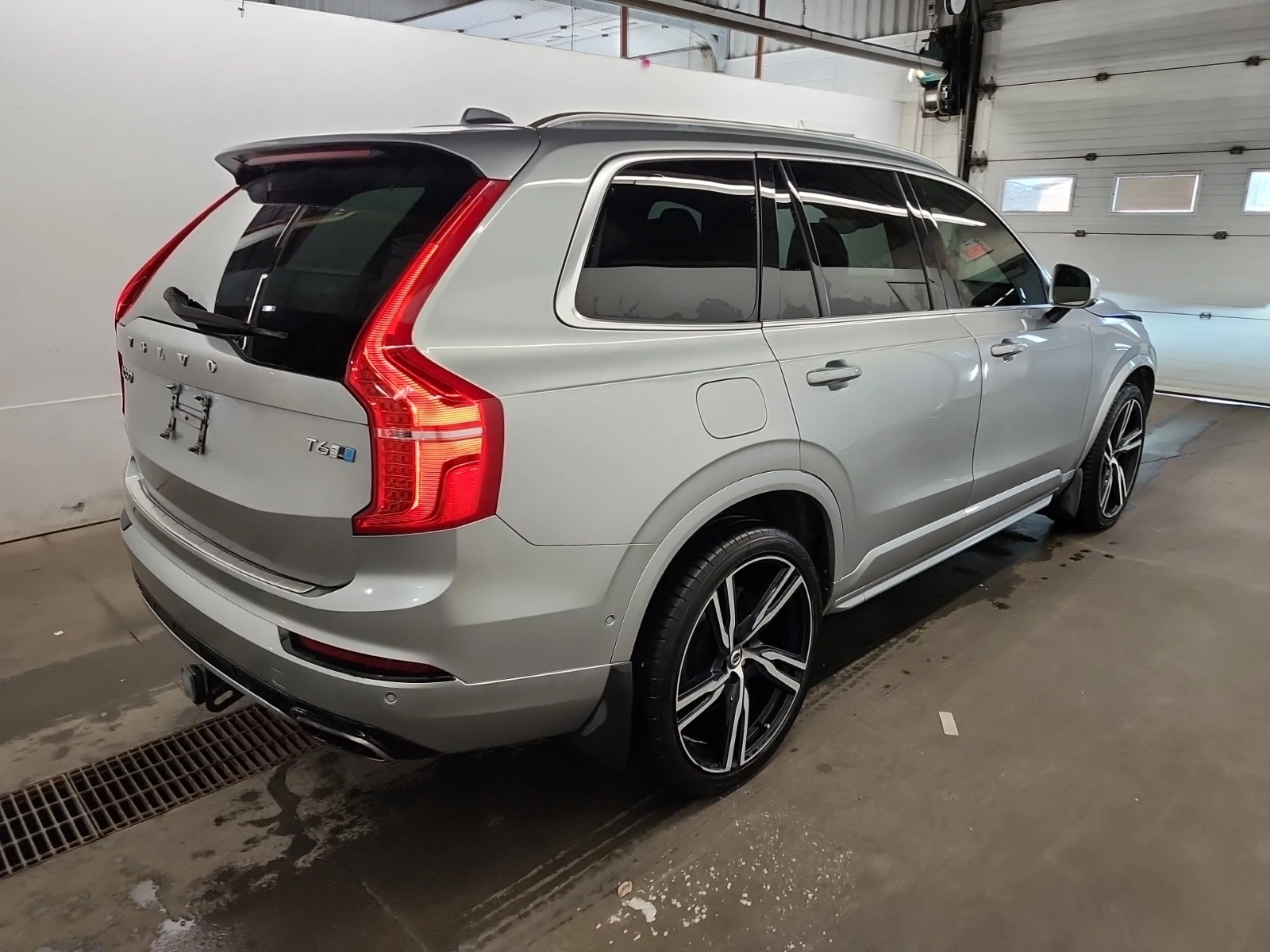 Volvo Xc90 R-DESIGN * CARFAX * АвтоКредит * Цена до България* - изображение 3