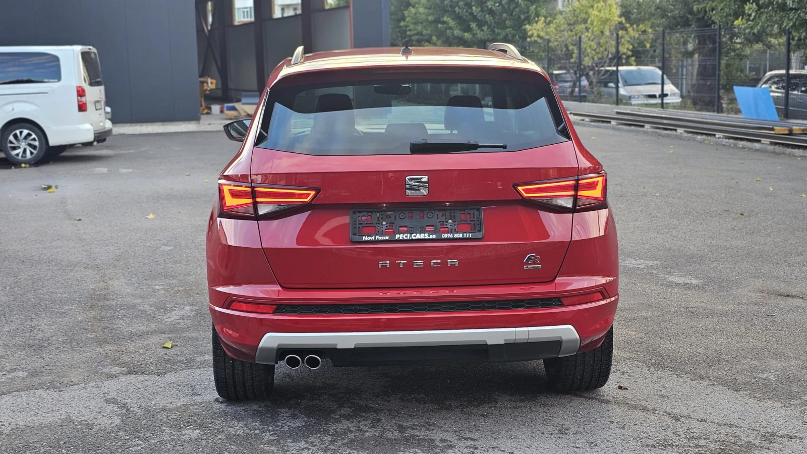 Seat Ateca FR 2.0TSI 4x4 CH-8бр.ДЖАНТИ+ ГУМИ-ДИСТРОНИК-ЛИЗИНГ - изображение 5