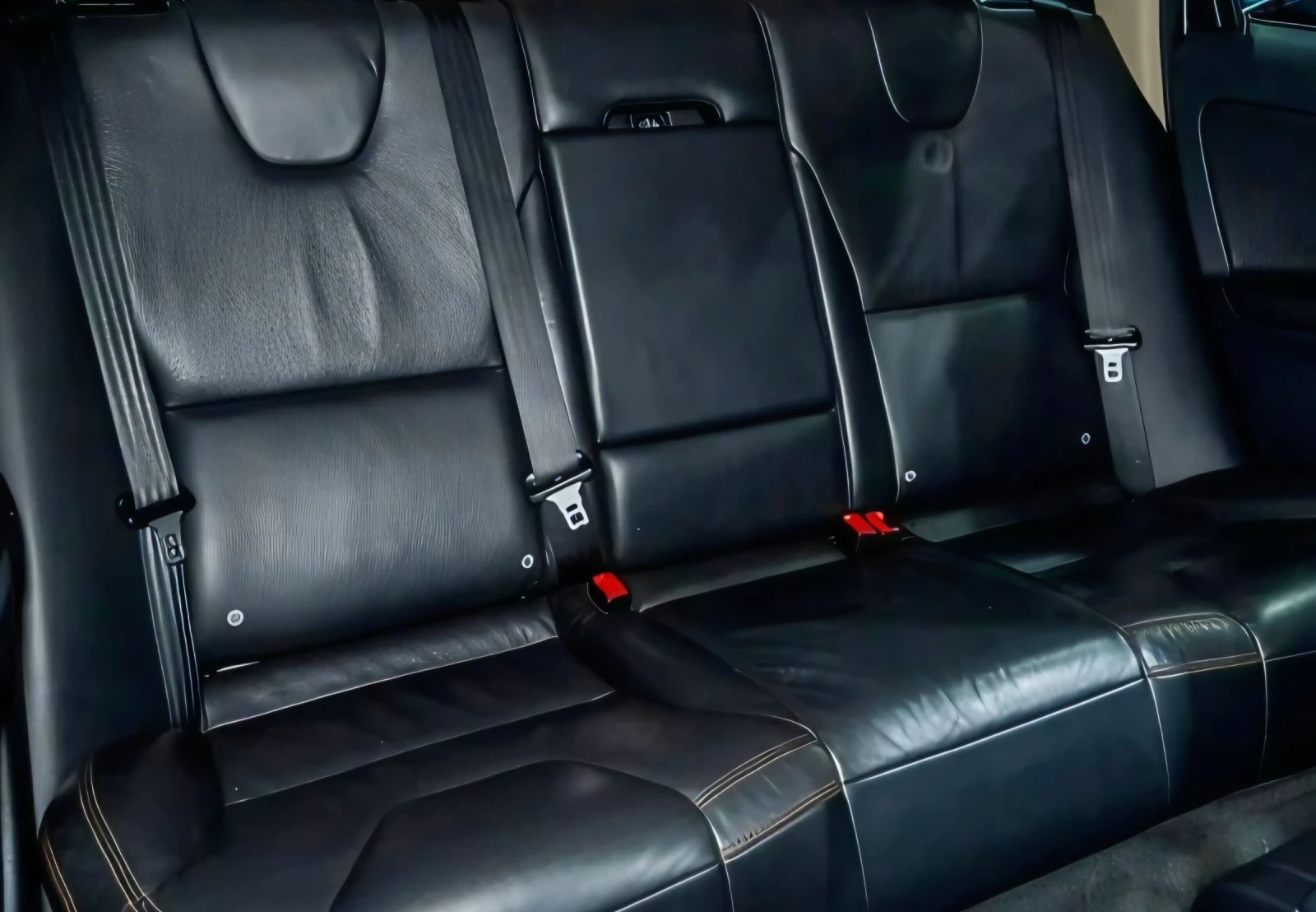 Volvo XC60 3.2 AWD - изображение 9