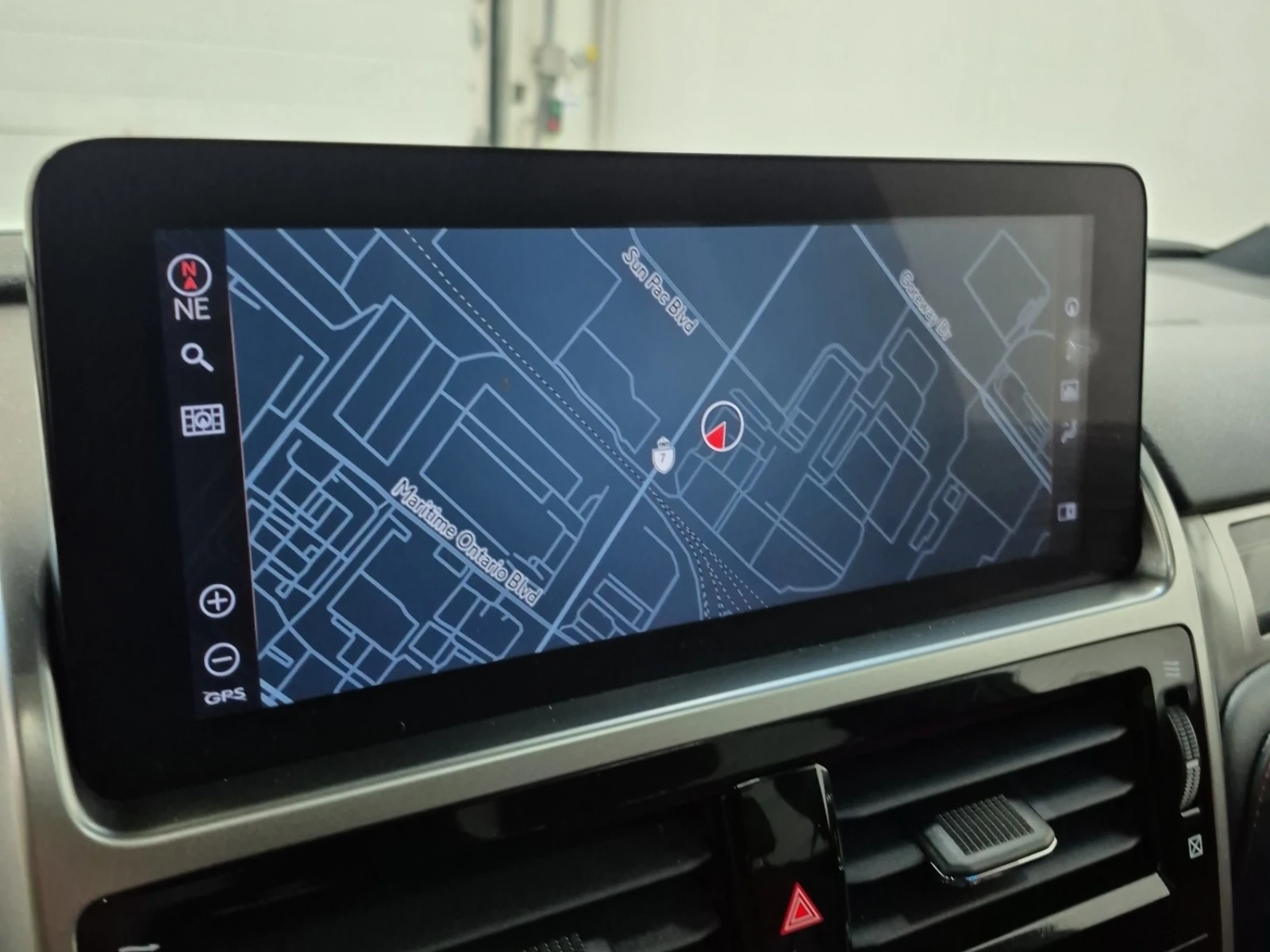 Lexus GX 460 PREMIUM * 1 СОБСТВЕНИК * БЕЗ ИНЦИДЕНТ * , снимка 11 - Автомобили и джипове - 54140992