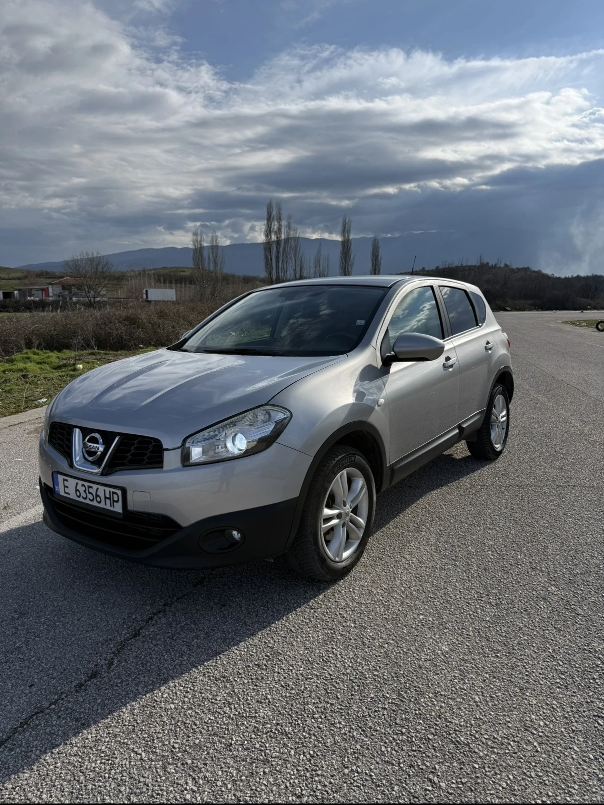 Nissan Qashqai С регистрация ! Напълно Обслужен !, снимка 2 - Автомобили и джипове - 54667410