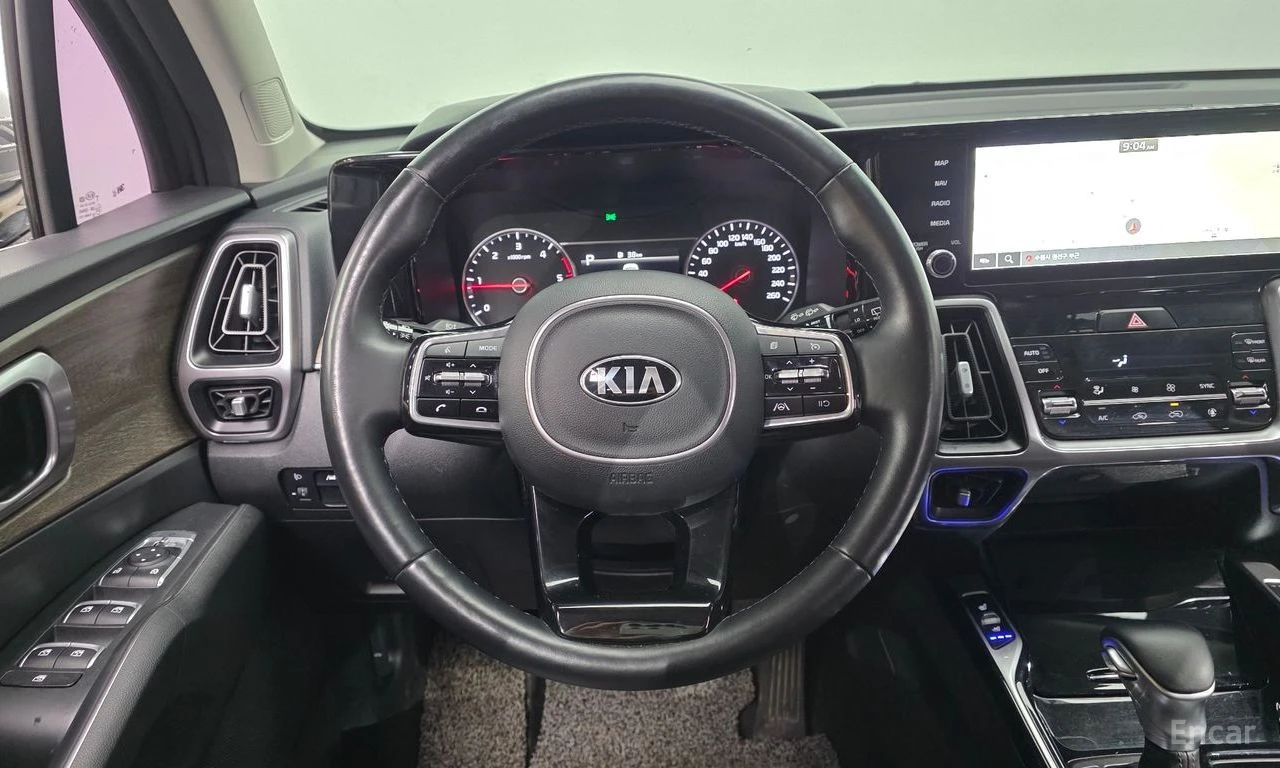 Kia Sorento 2.2D Prestige 4x4* ПОДГРЕВ* ОБДУХВАНЕ* КАМЕРА* , снимка 9 - Автомобили и джипове - 54854013
