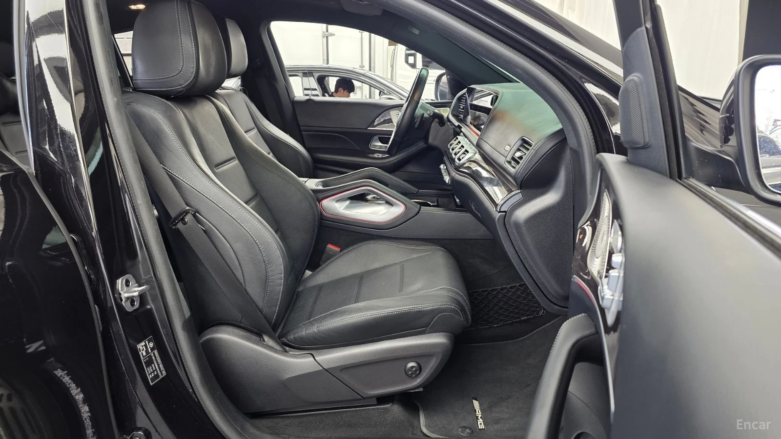 Mercedes-Benz GLE 400 D* COUPE* AMG* HEADUP* DISTRONIC* 360* ОБДУХ* , снимка 11 - Автомобили и джипове - 55570720