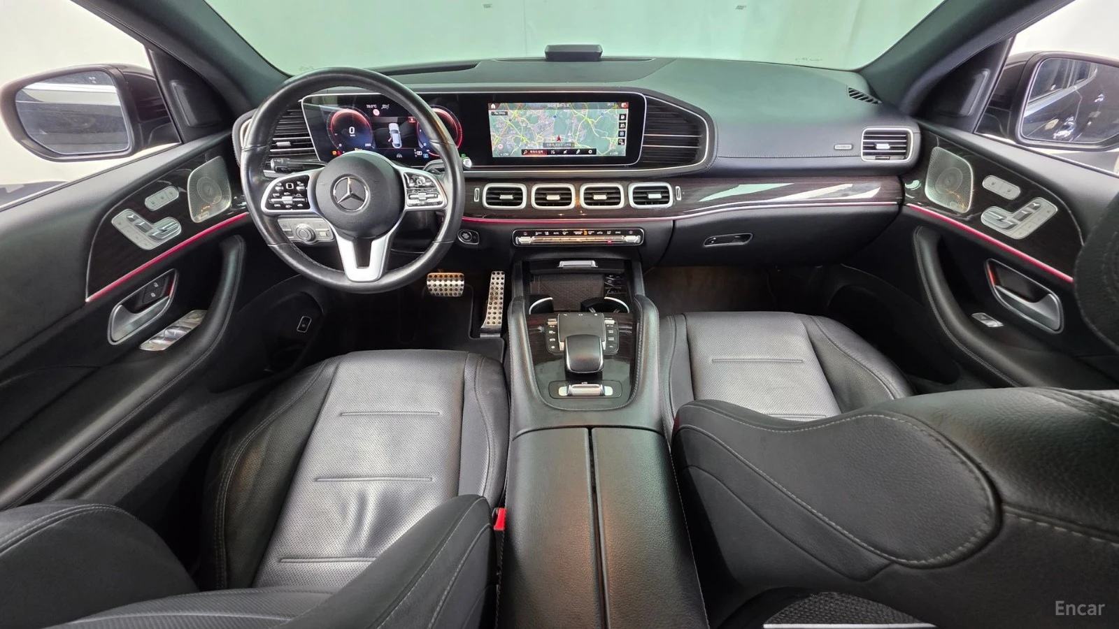 Mercedes-Benz GLE 400 D* COUPE* AMG* HEADUP* DISTRONIC* 360* ОБДУХ* , снимка 7 - Автомобили и джипове - 55570720