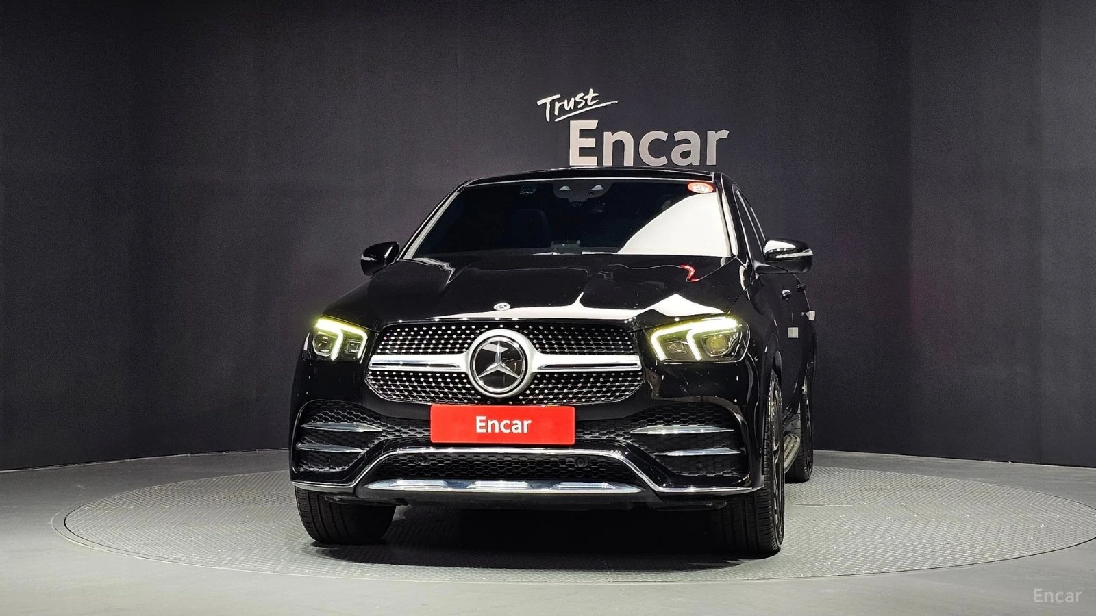 Mercedes-Benz GLE 400 D* COUPE* AMG* HEADUP* DISTRONIC* 360* ОБДУХ* , снимка 3 - Автомобили и джипове - 55570720