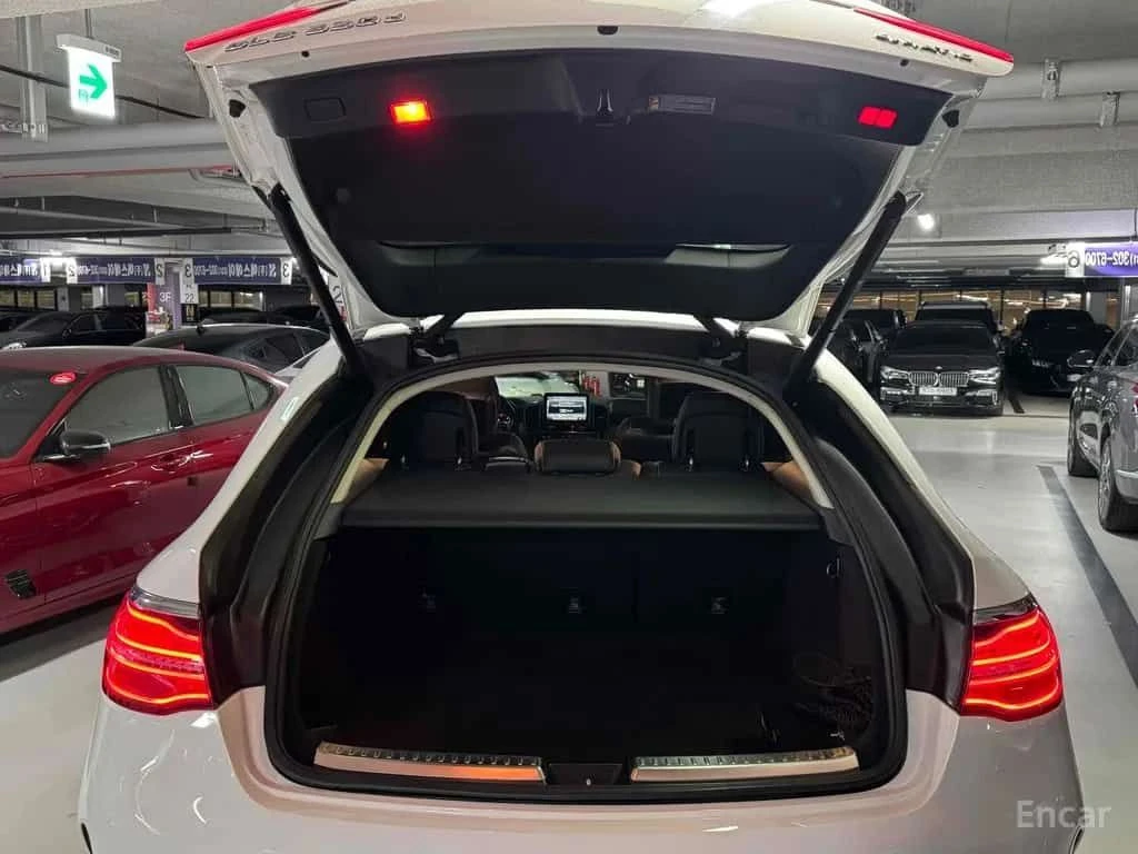 Mercedes-Benz GLE 350 GLE350 d 4MATIC Coupe, снимка 5 - Автомобили и джипове - 55708380