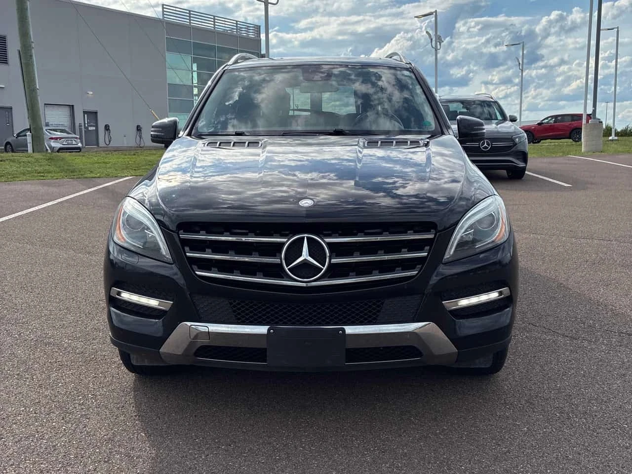 Mercedes-Benz ML 350 4MATIC * ГЛАВНО ПРЕДСТАВИТЕЛСТВО НА MERCEDES* , снимка 2 - Автомобили и джипове - 55751500